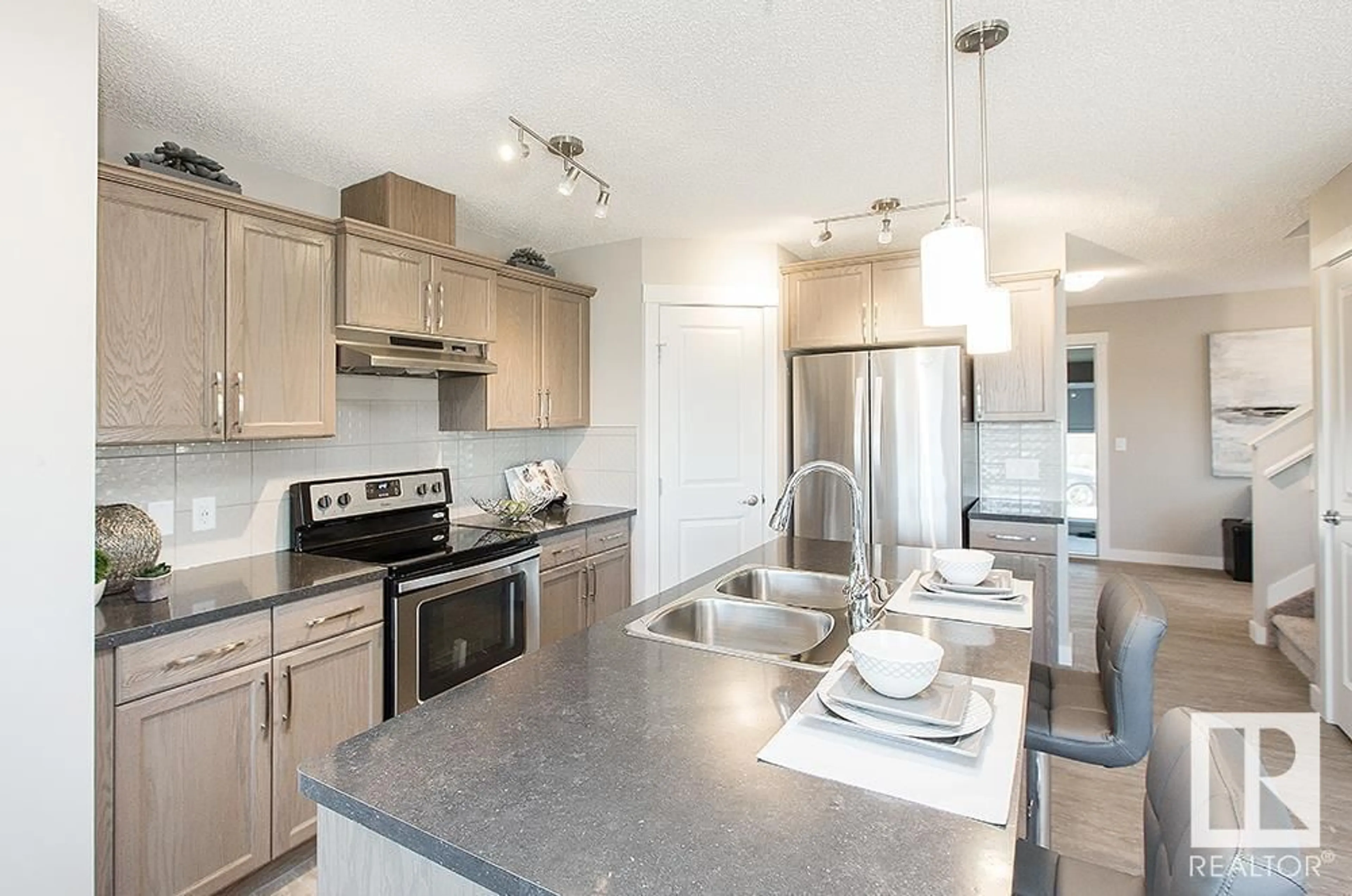 Open concept kitchen, ceramic/tile floor for 1719 WESTERRA WD, Stony Plain Alberta T7Z2Z1