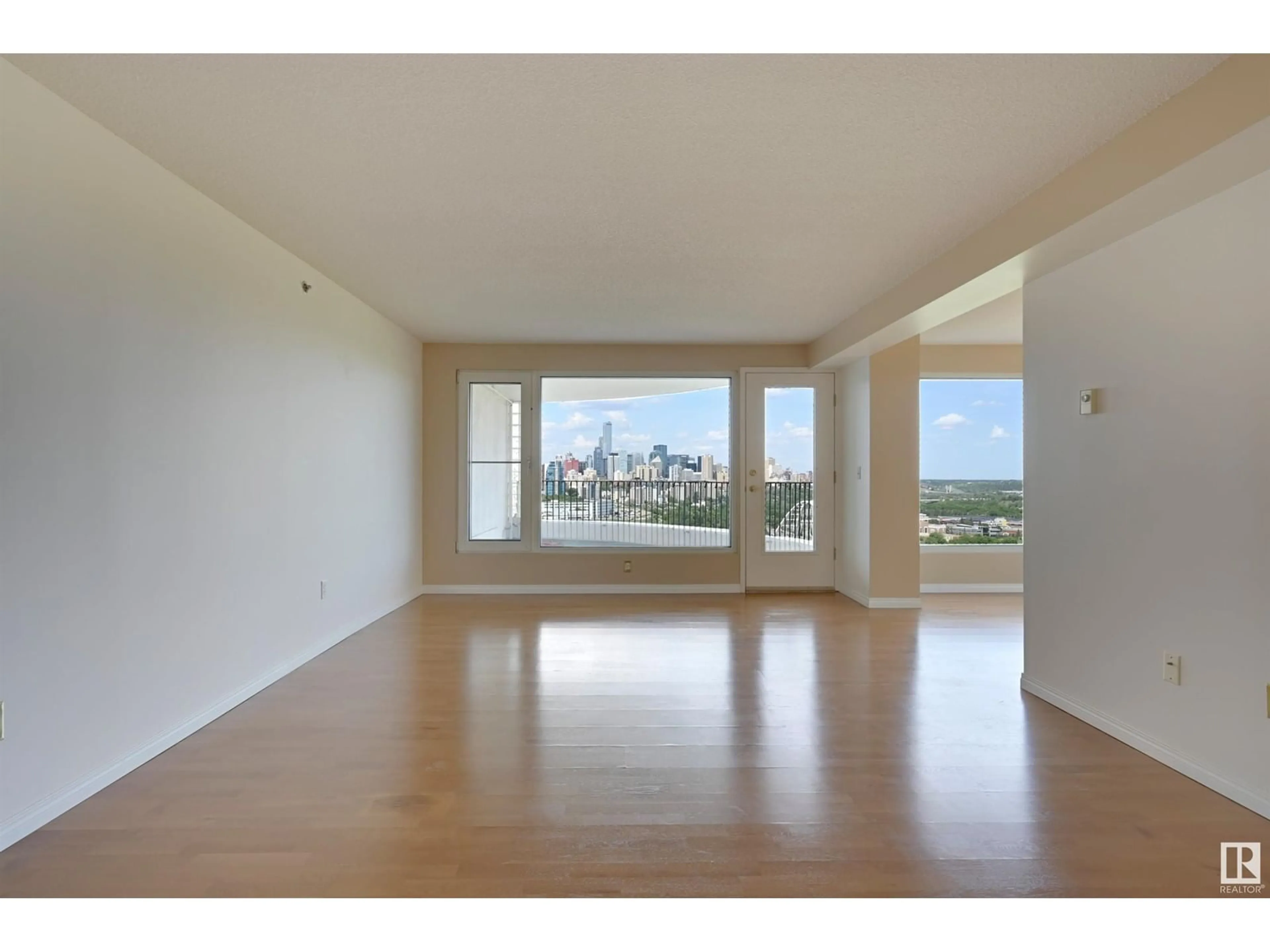 A pic of a room for 1003 SASKATCHEWAN DR, Edmonton Alberta T6E6H1