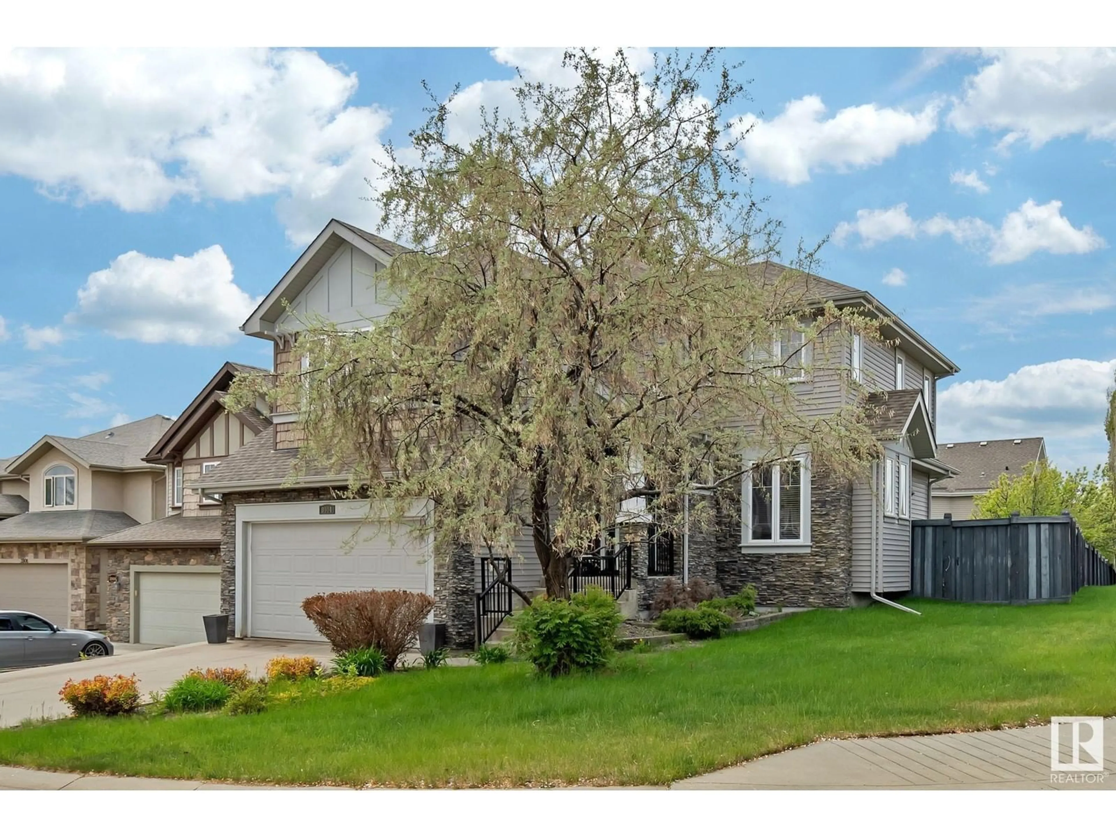Home with vinyl exterior material, street for NW - 3904 MACNEIL BA, Edmonton Alberta T6R0H5