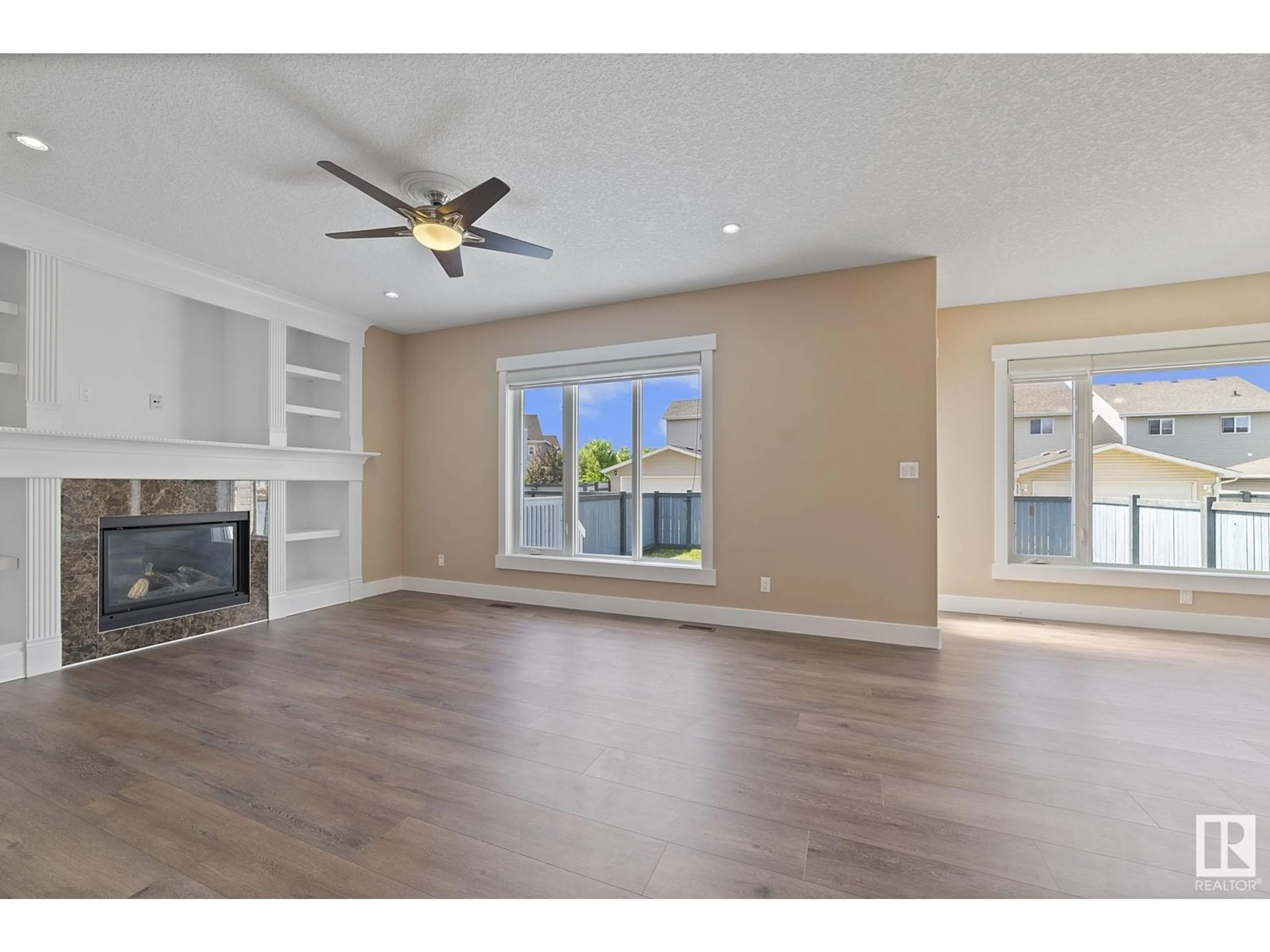 Unknown for SW - 1128 72 ST, Edmonton Alberta T6X0N8