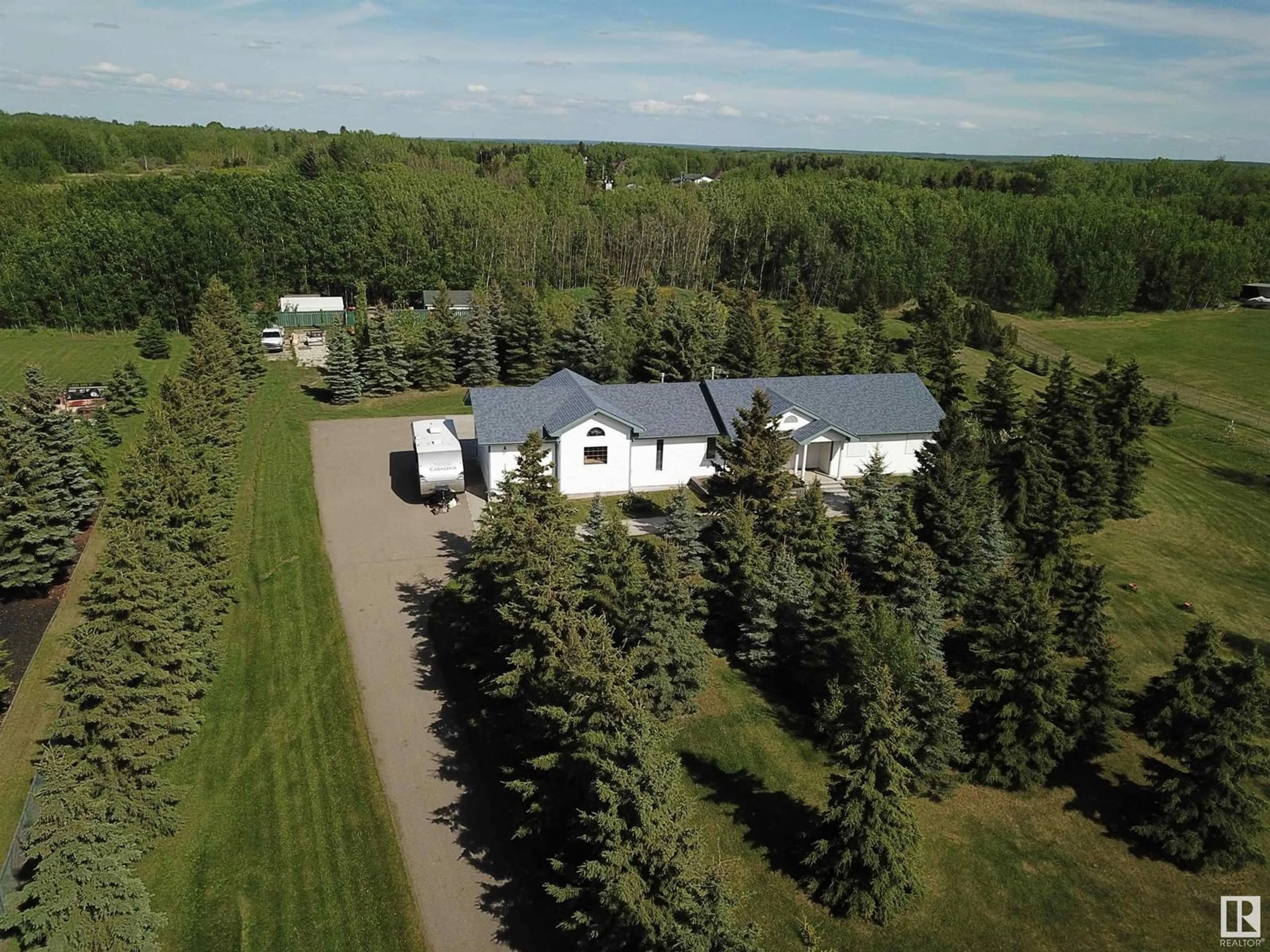 A pic from outside/outdoor area/front of a property/back of a property/a pic from drone, unknown for 361 RG RD 225, Rural Strathcona County Alberta T8C1H3