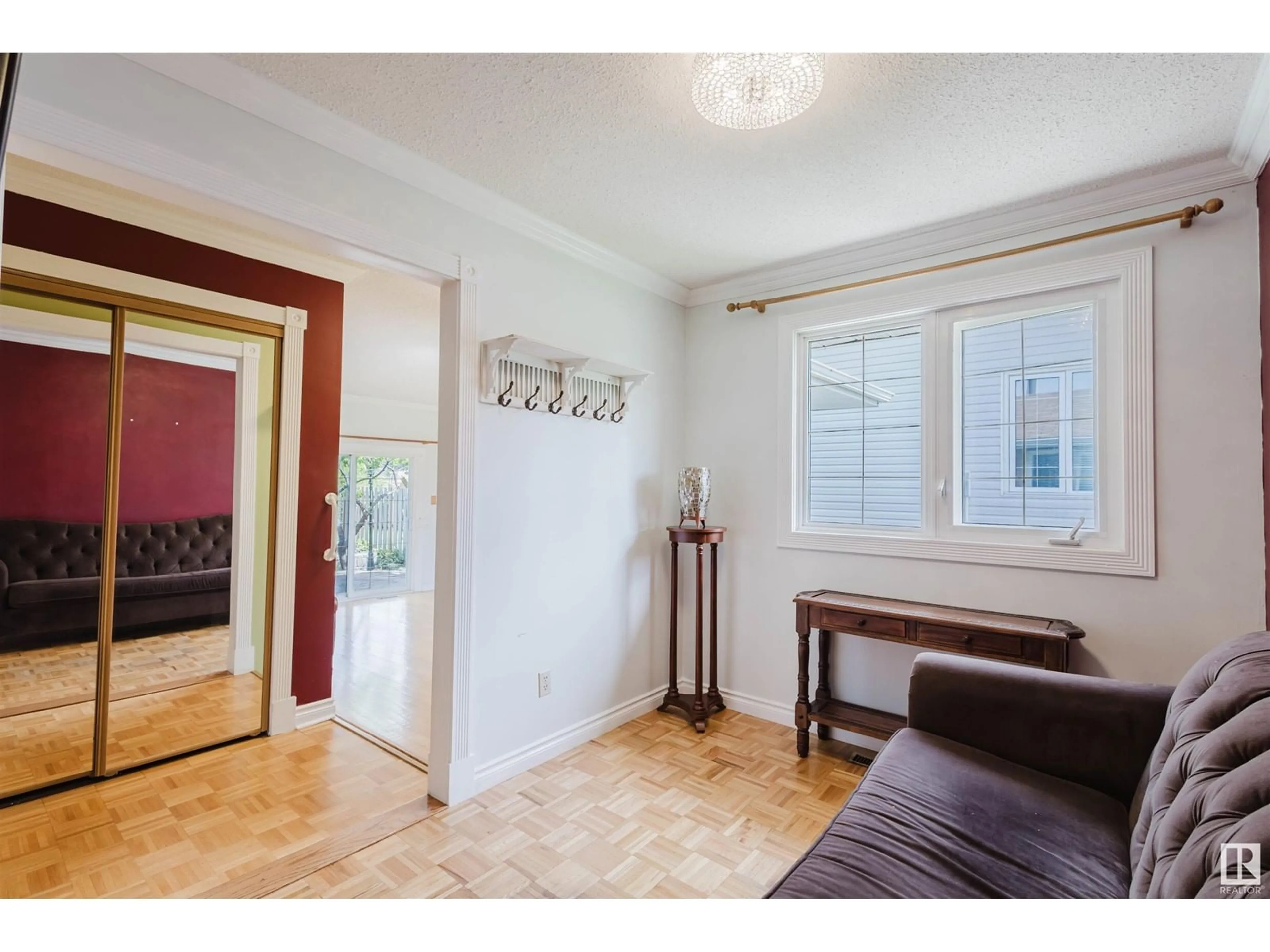 Unknown for NW - 1759 62 ST, Edmonton Alberta T6L1M7