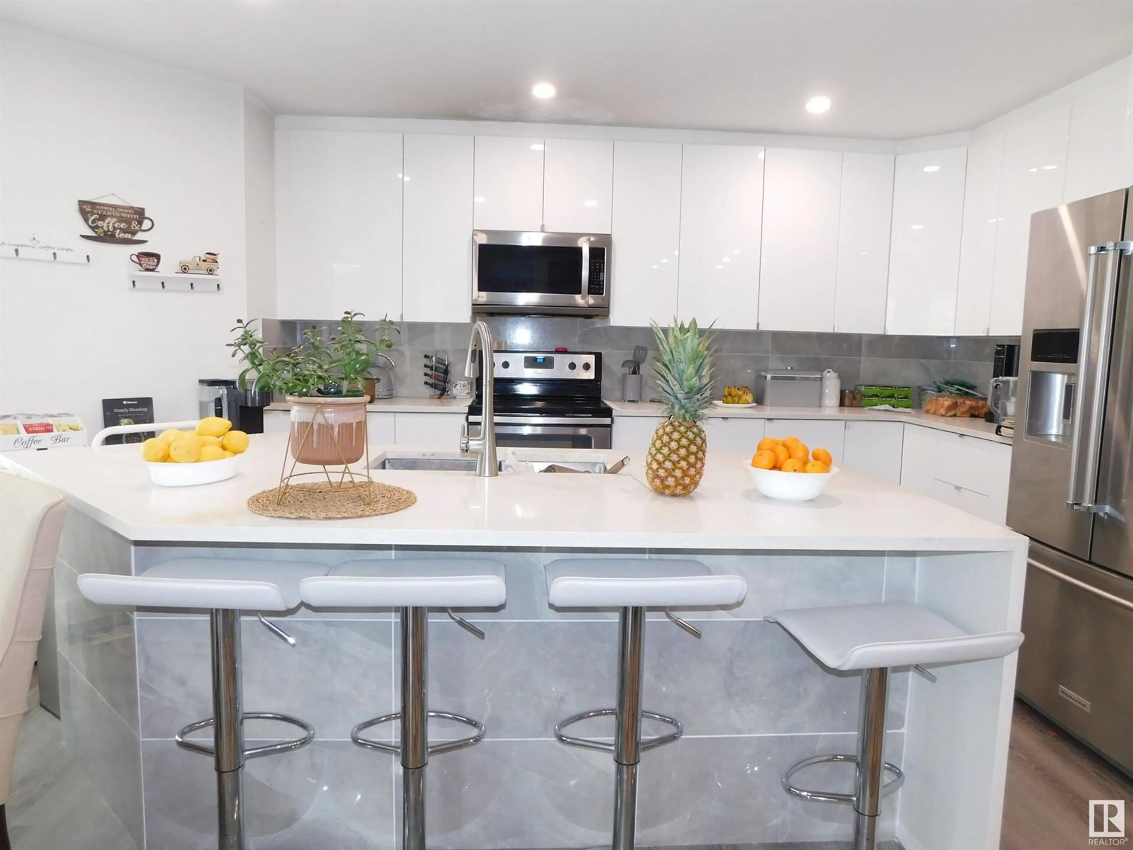 Contemporary kitchen, ceramic/tile floor for 109 HAYWARD CR, Edmonton Alberta T6R3G2