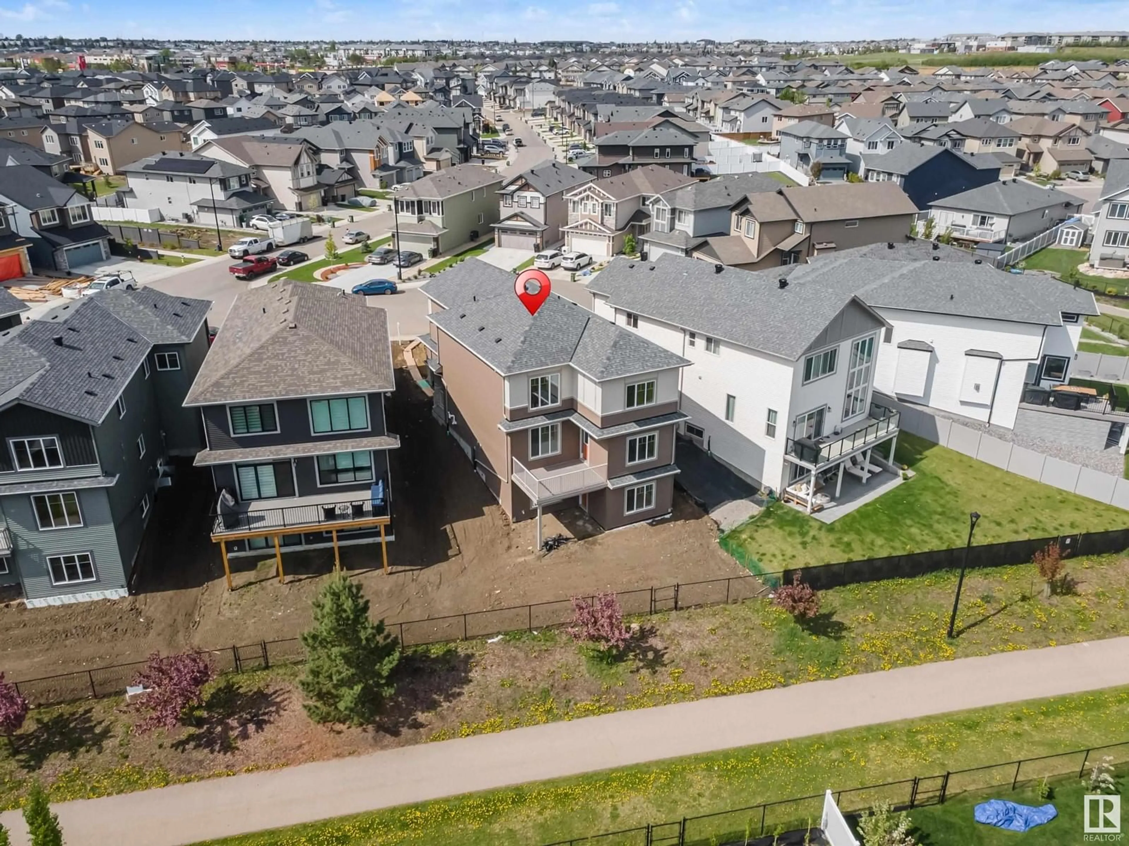 A pic from outside/outdoor area/front of a property/back of a property/a pic from drone, unknown for NW - 17055 45 ST, Edmonton Alberta T5Y4C9