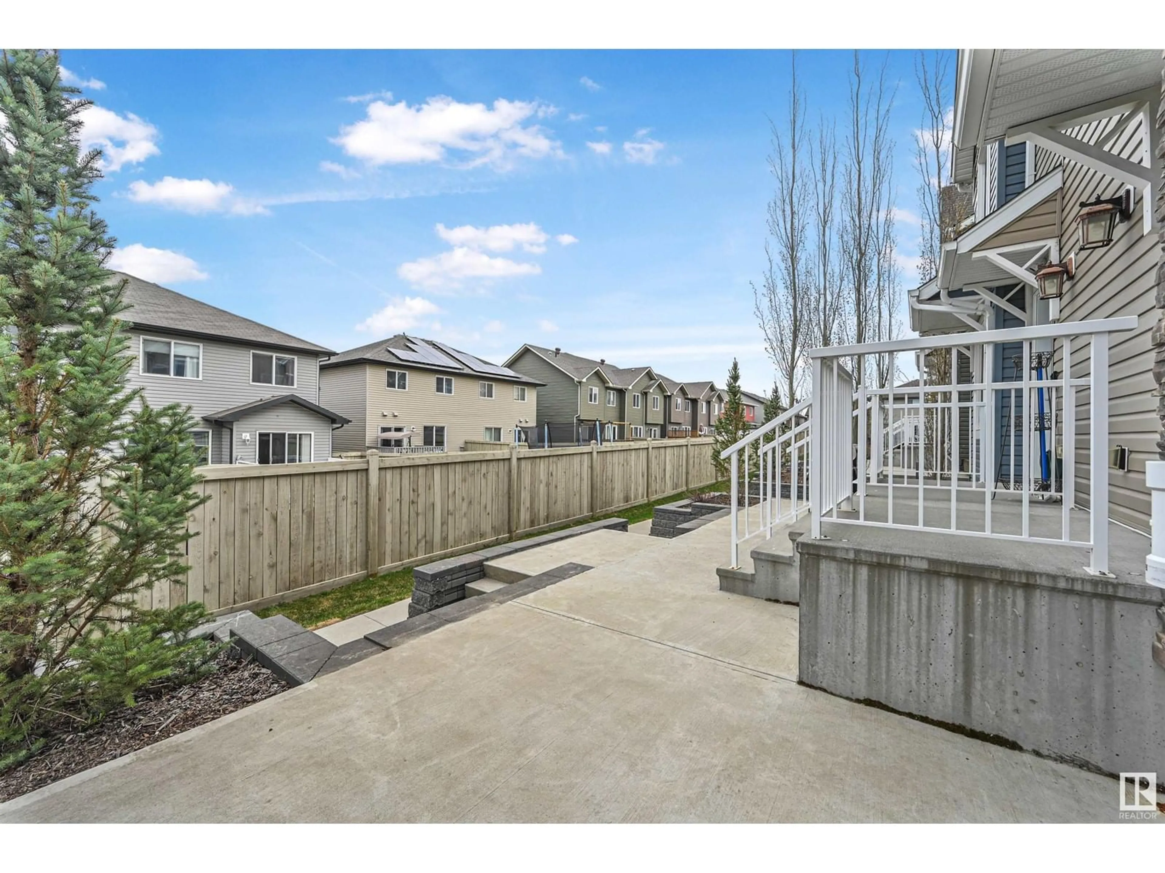 Patio, street for #32 - 2922 MAPLE WY, Edmonton Alberta T6T1A5