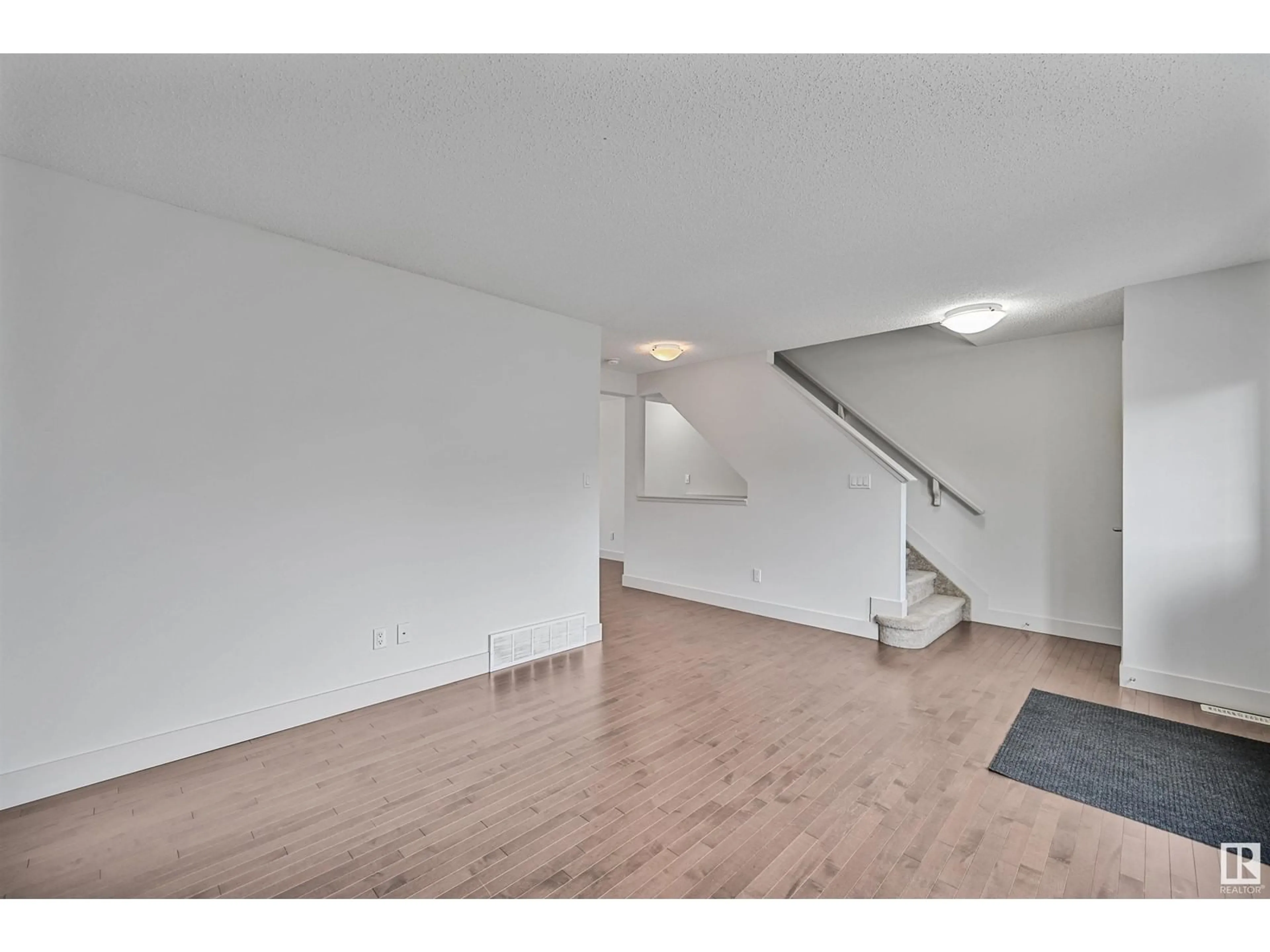 A pic of a room for #35 - 2922 MAPLE WY, Edmonton Alberta T6T1A5