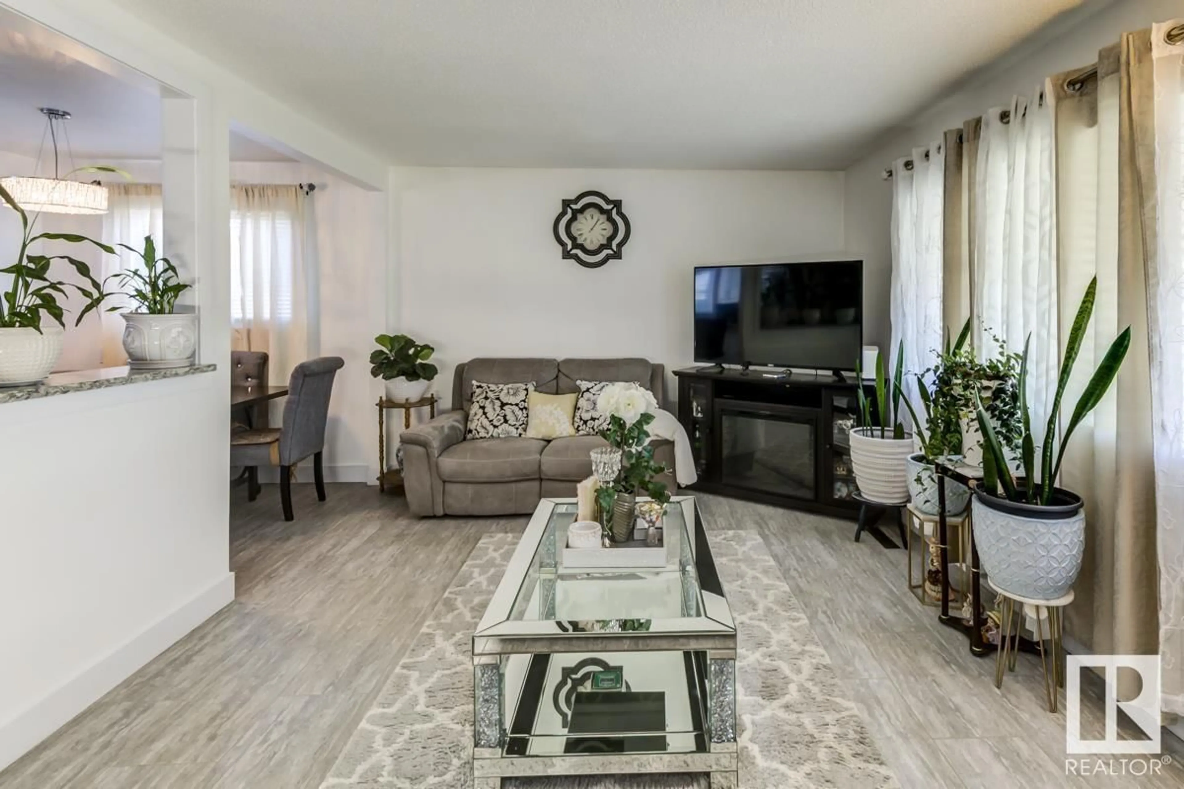 Living room with furniture, unknown for NW - 14020 58 ST, Edmonton Alberta T5A1N4