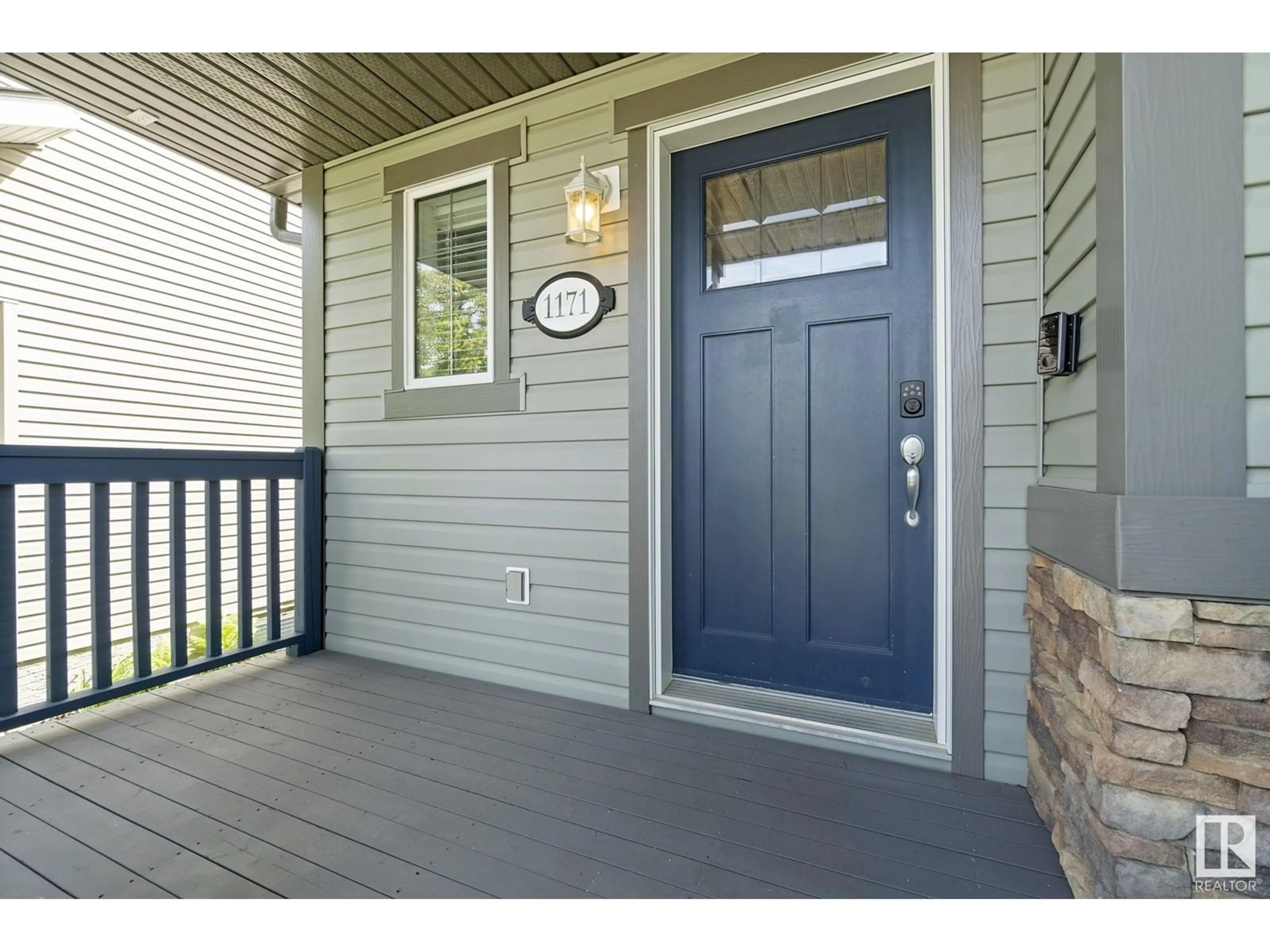 Indoor entryway for 1171 CHAPPELLE BV, Edmonton Alberta T6W2E9