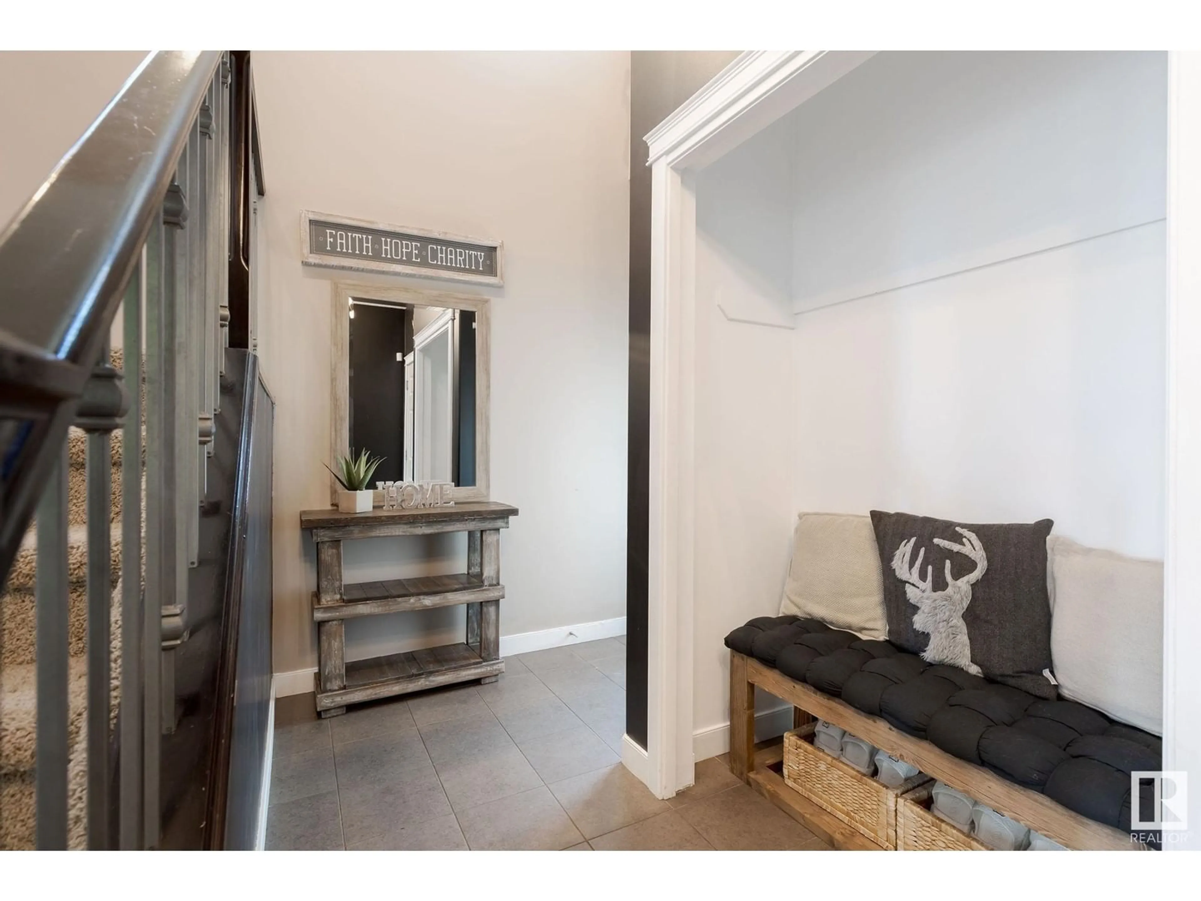 Indoor entryway for 6950 19A AV, Edmonton Alberta T6X0L7