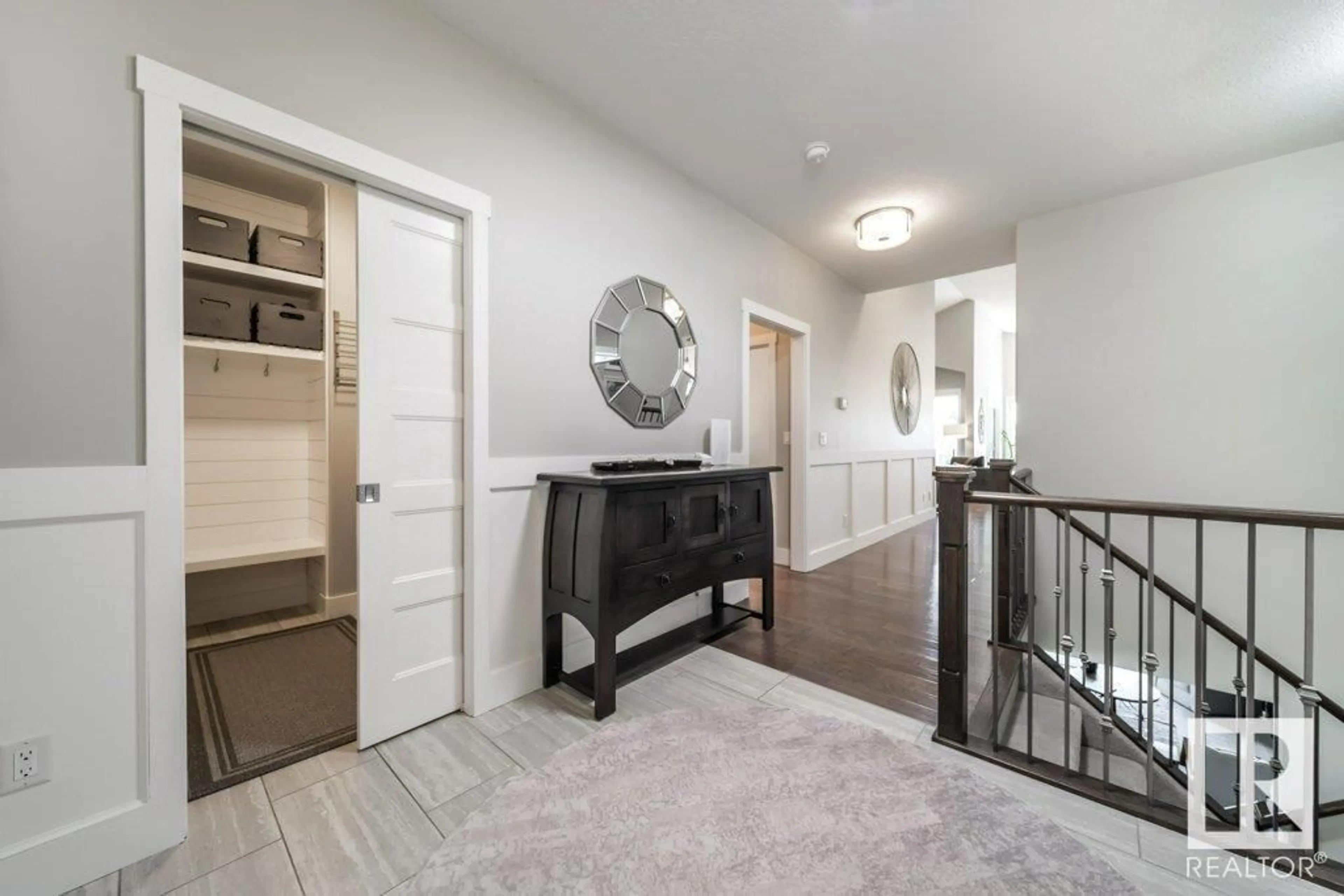 Indoor entryway for 3813 48 AV, Beaumont Alberta T4X1Y8