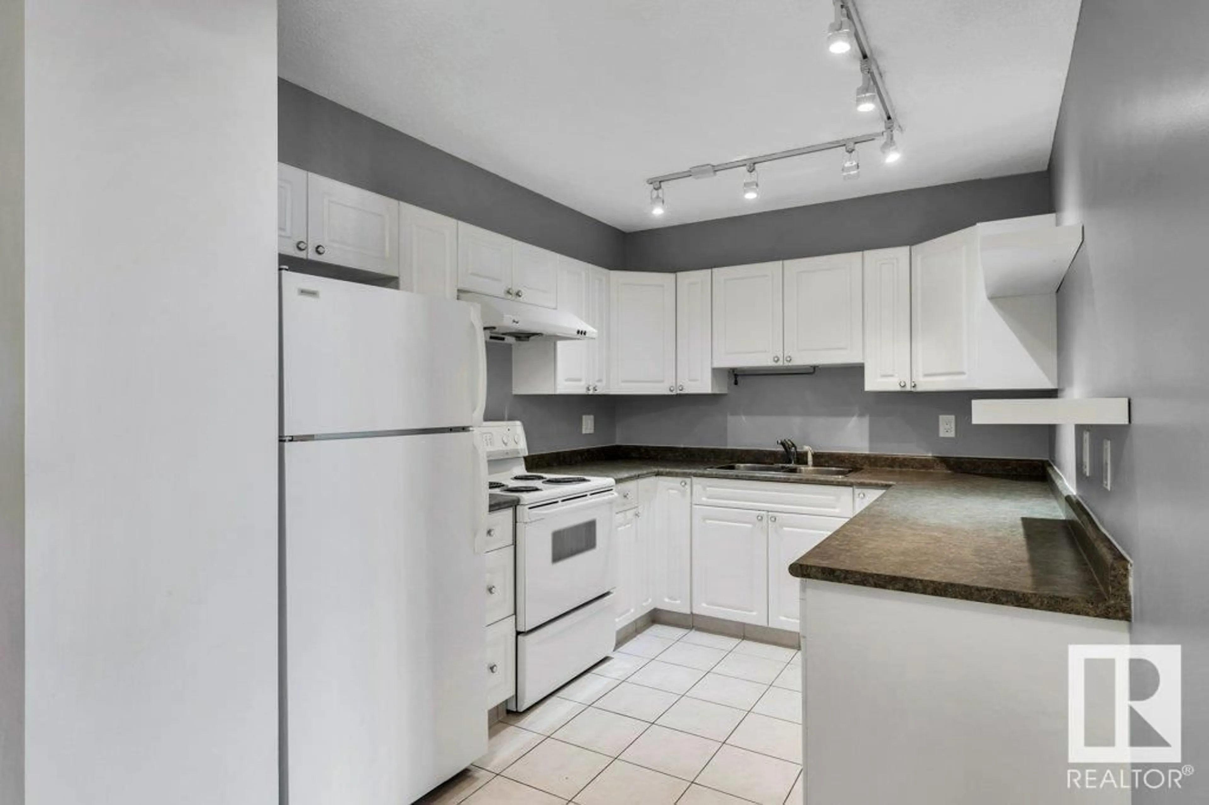 Standard kitchen, unknown for 1607 103 AV, Edmonton Alberta T5K2W7