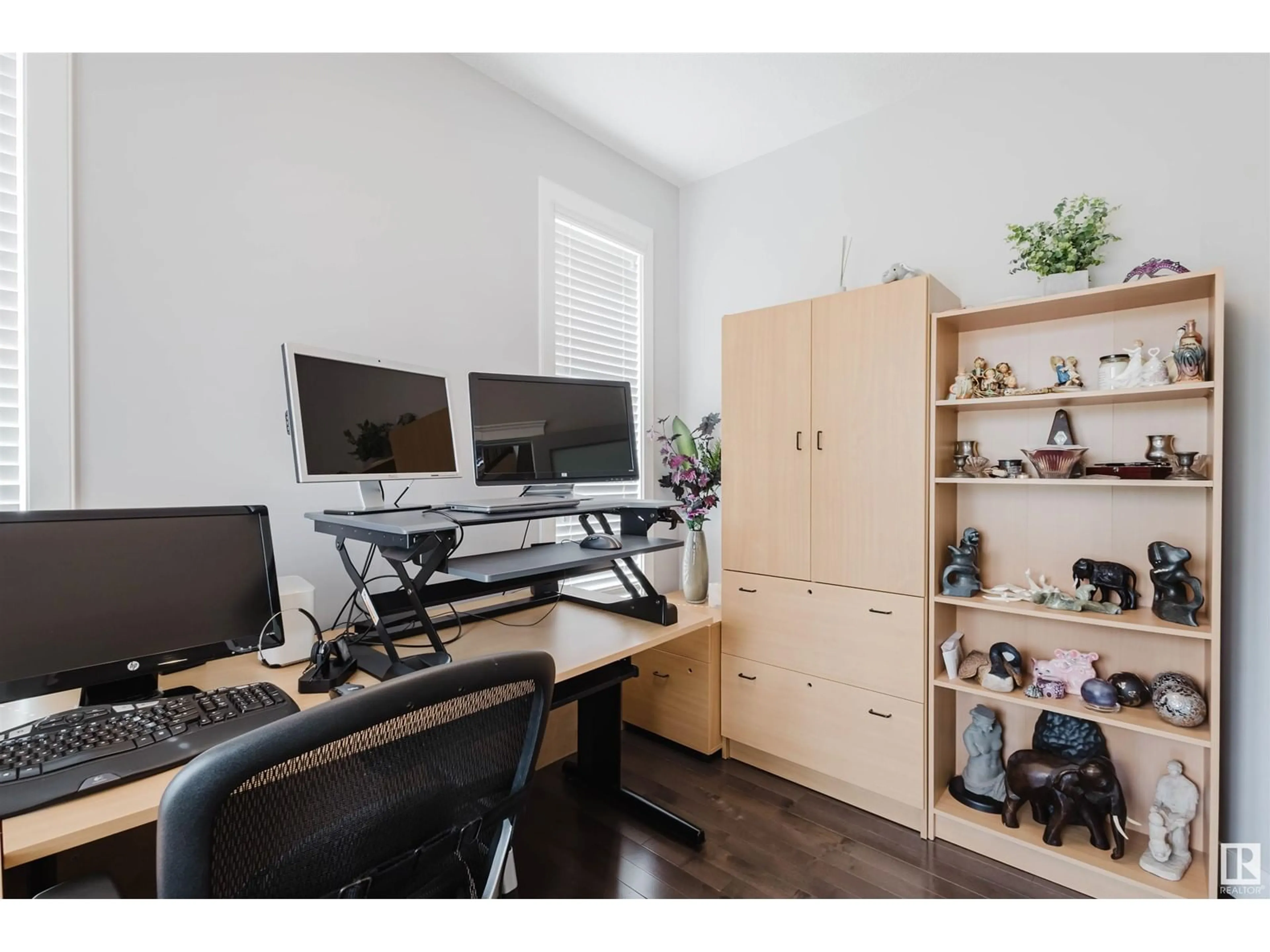A pic of a room for NW - 8816 208 ST, Edmonton Alberta T5T6Y3