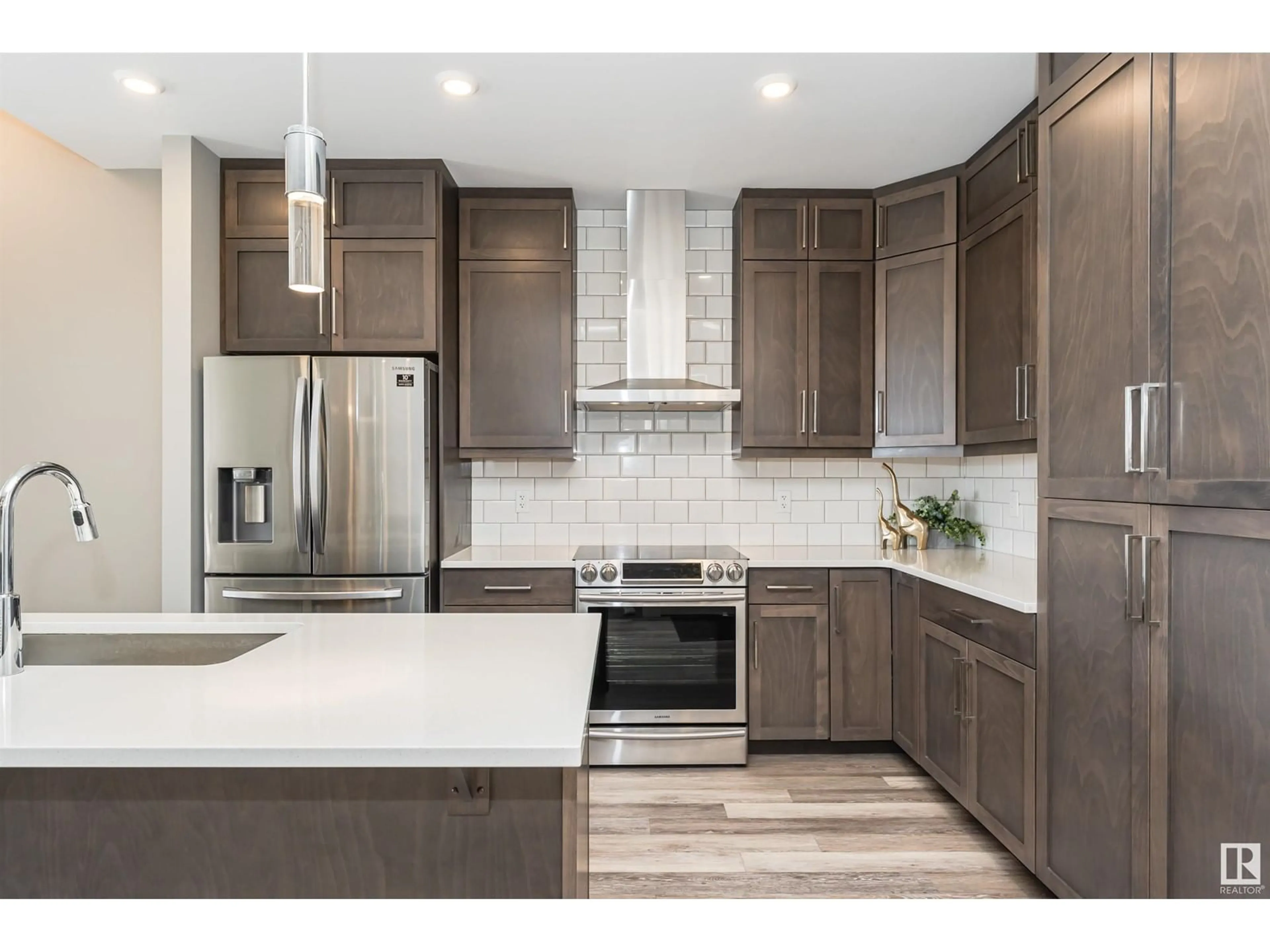 Unknown for 524 - 427 GRIESBACH PR, Edmonton Alberta T5E6X2