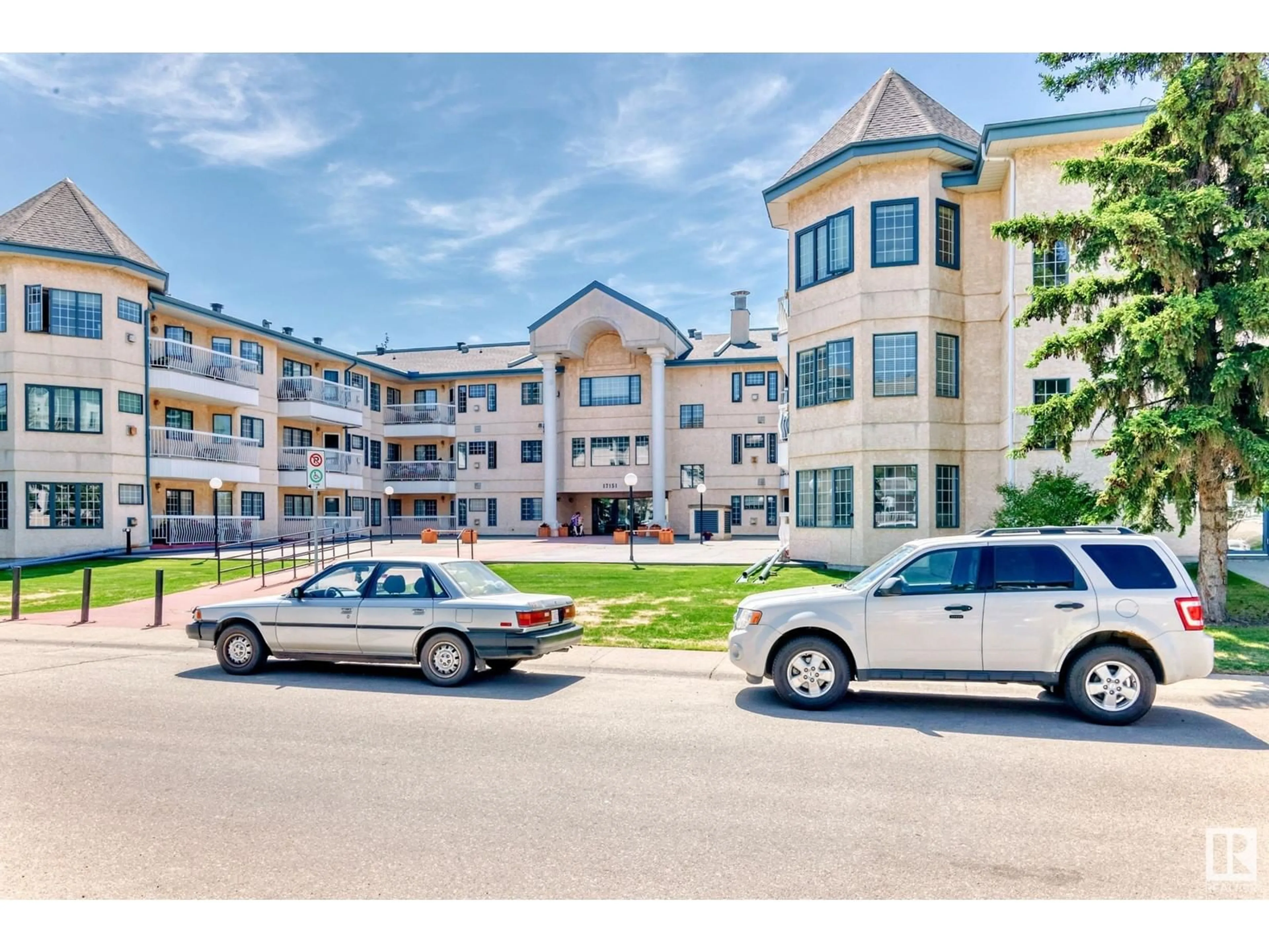 Unknown for 319 - 17151 94A AV, Edmonton Alberta T5T5Z9