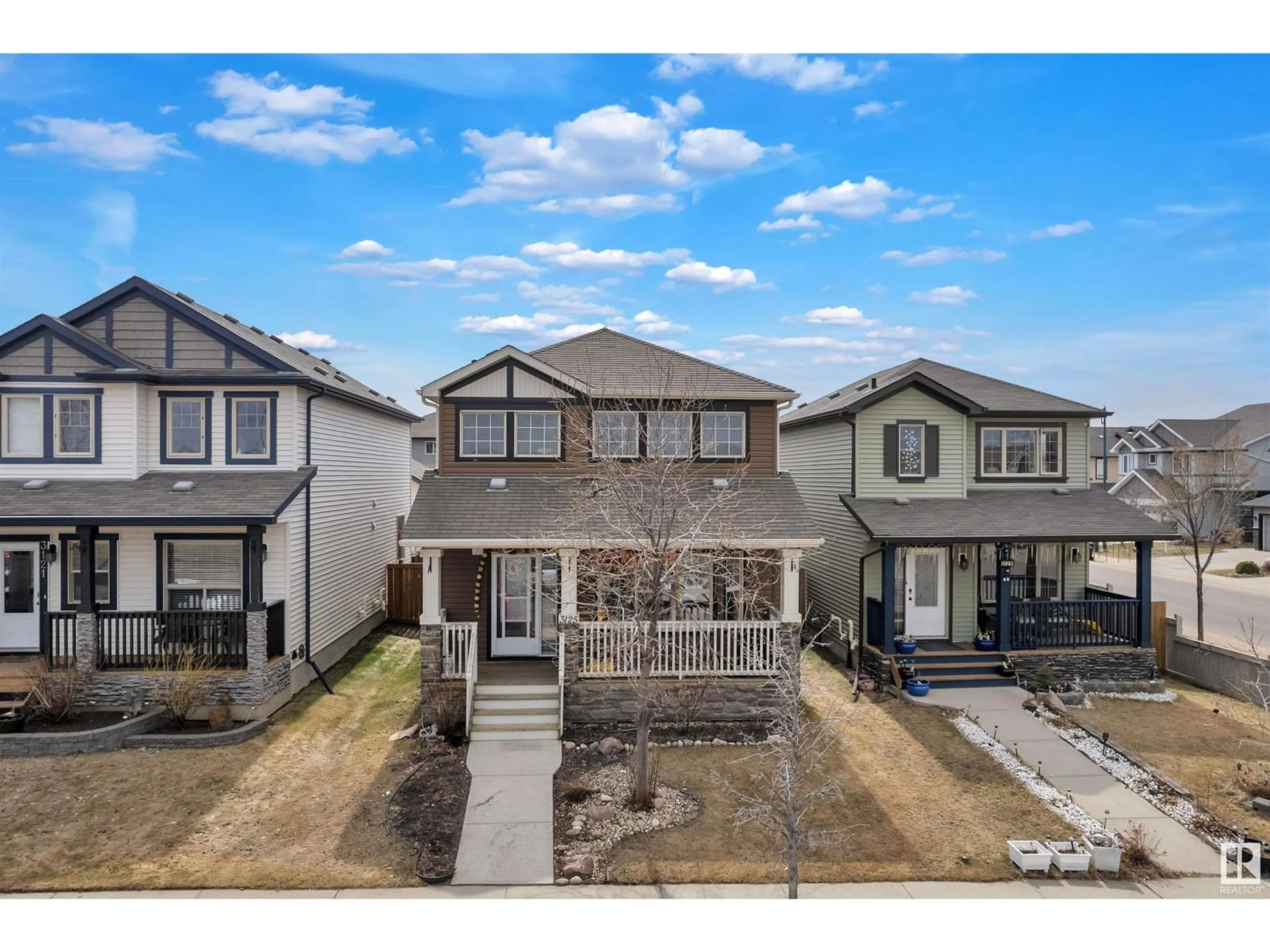 A pic from outside/outdoor area/front of a property/back of a property/a pic from drone, street for 3125 17A AV, Edmonton Alberta T6T0P5