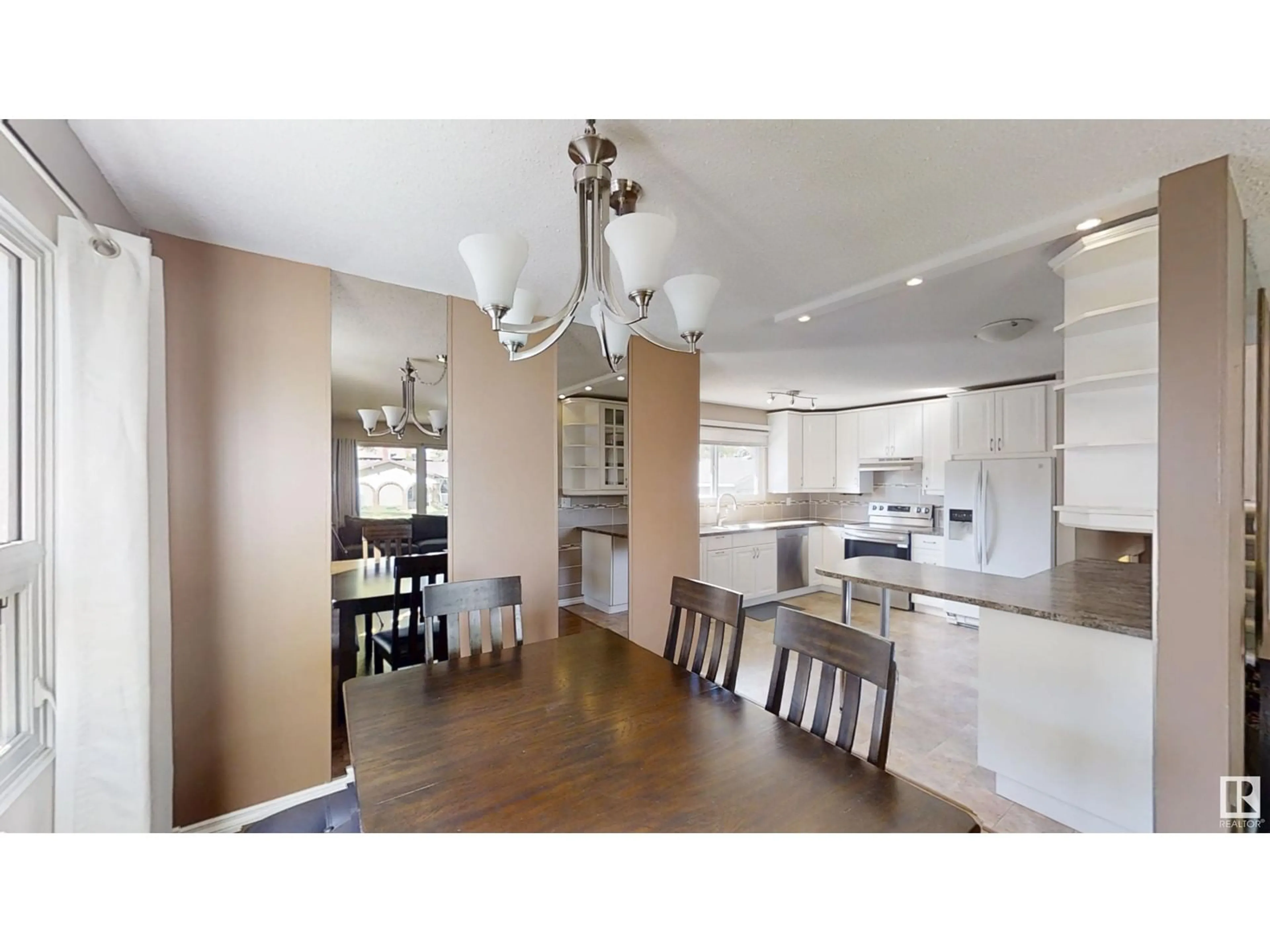 Open concept kitchen, unknown for 48 LONGVIEW CR, St. Albert Alberta T8N2W2
