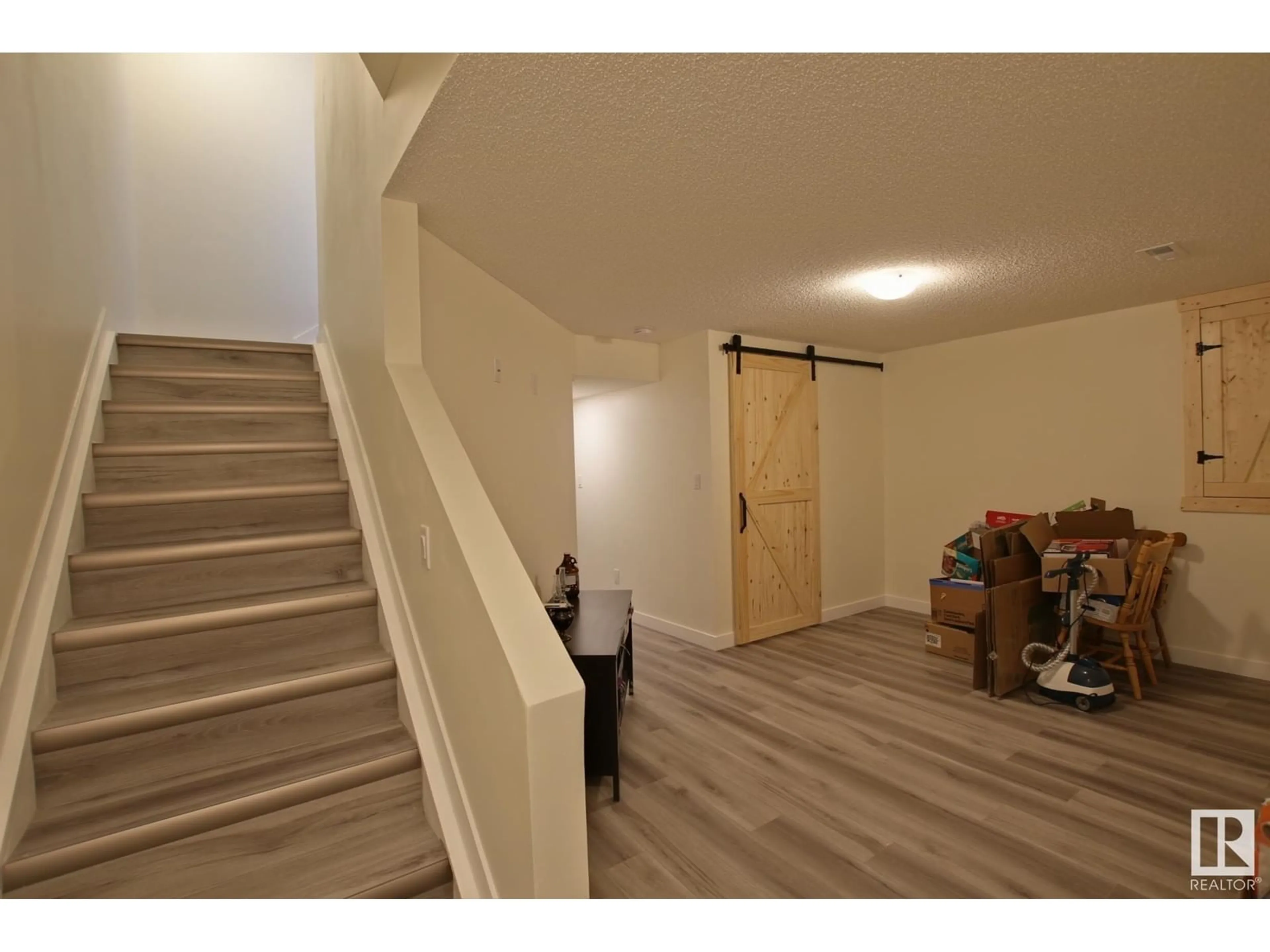 Unknown for 6032 SOUTH TERWILLEGAR BV, Edmonton Alberta T6R0K6