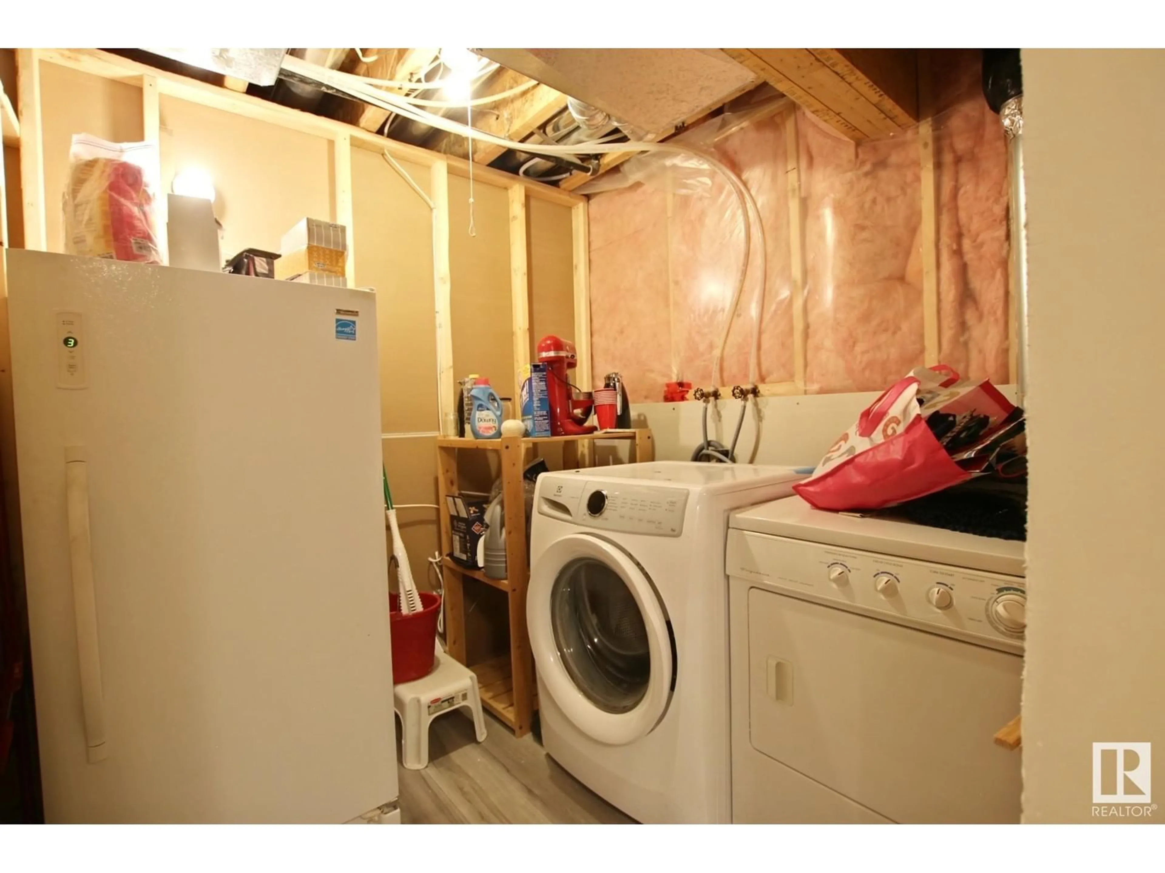 Laundry room for 6032 SOUTH TERWILLEGAR BV, Edmonton Alberta T6R0K6