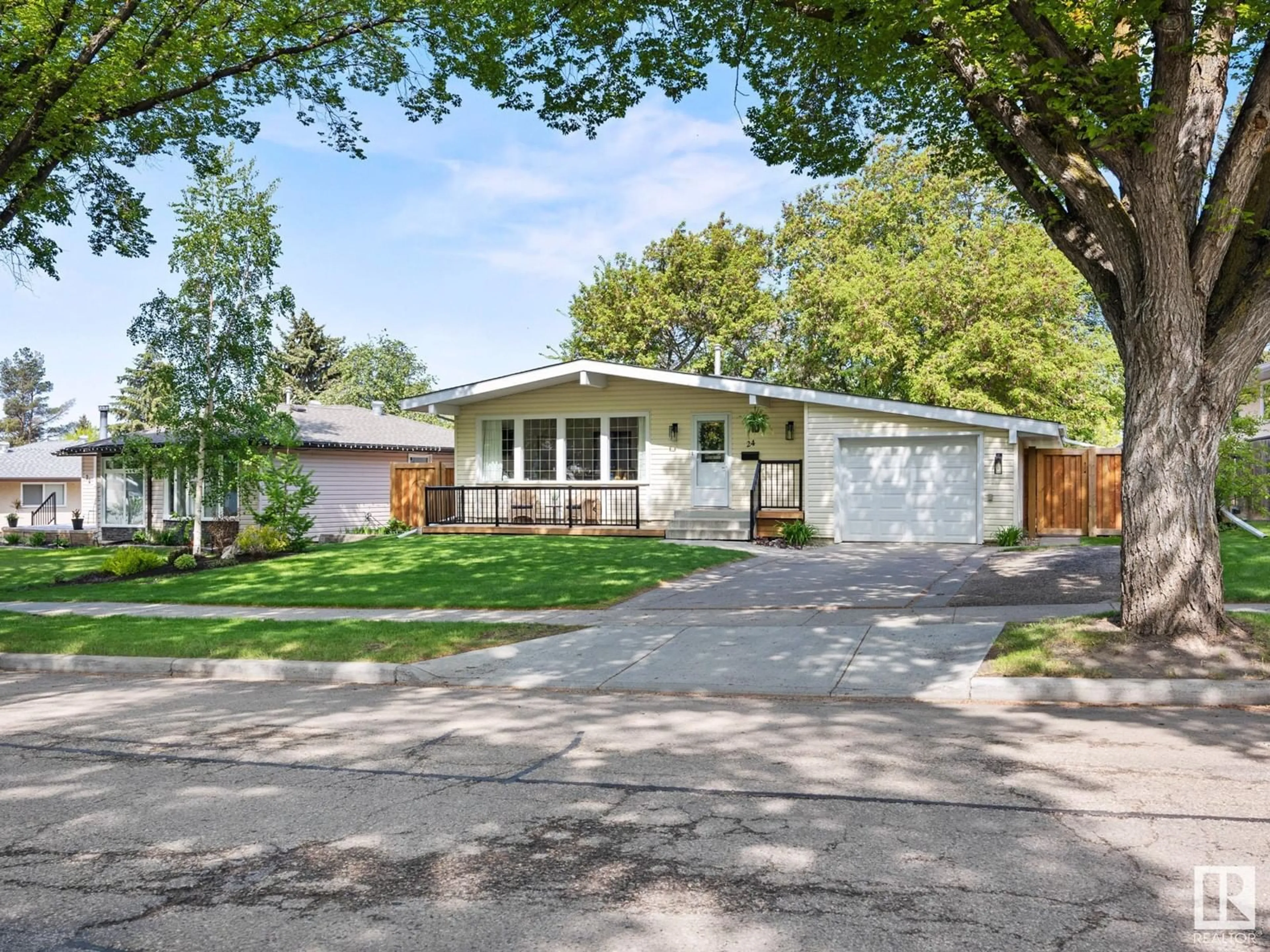 Home with vinyl exterior material, street for 24 BURNHAM AV, St. Albert Alberta T8N0A7