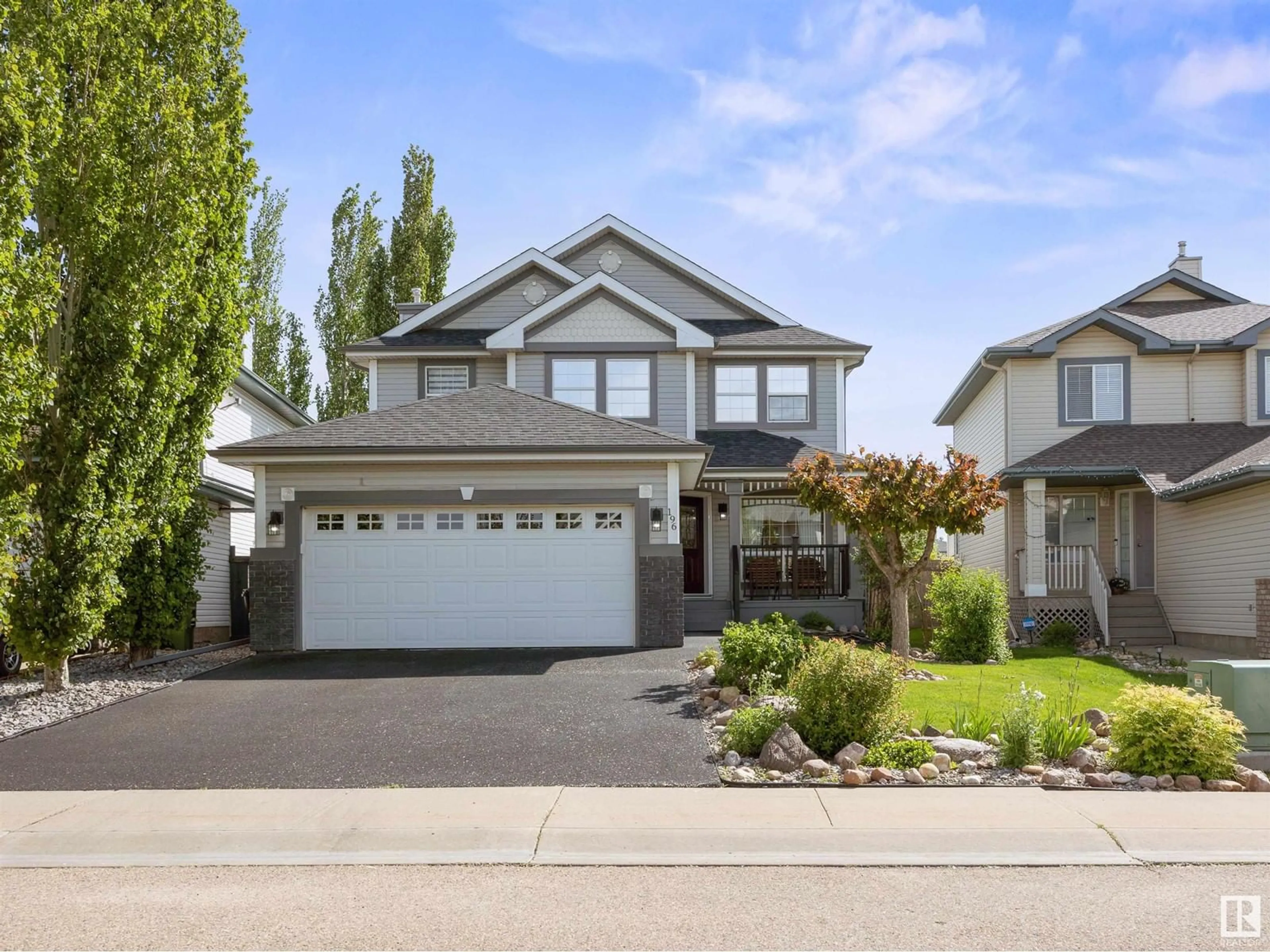 Home with vinyl exterior material, street for 196 COTE CR, Edmonton Alberta T6V1L4