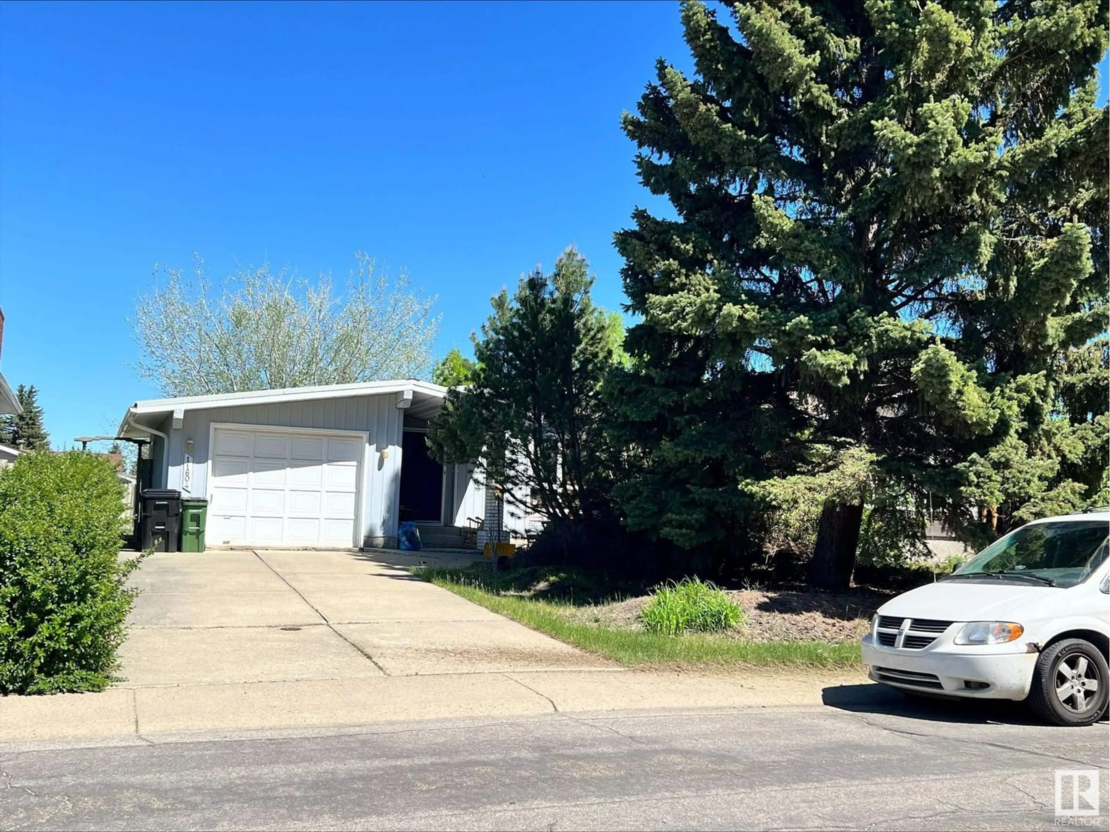 Unknown for NW - 11604 35 AV, Edmonton Alberta T6J2X2