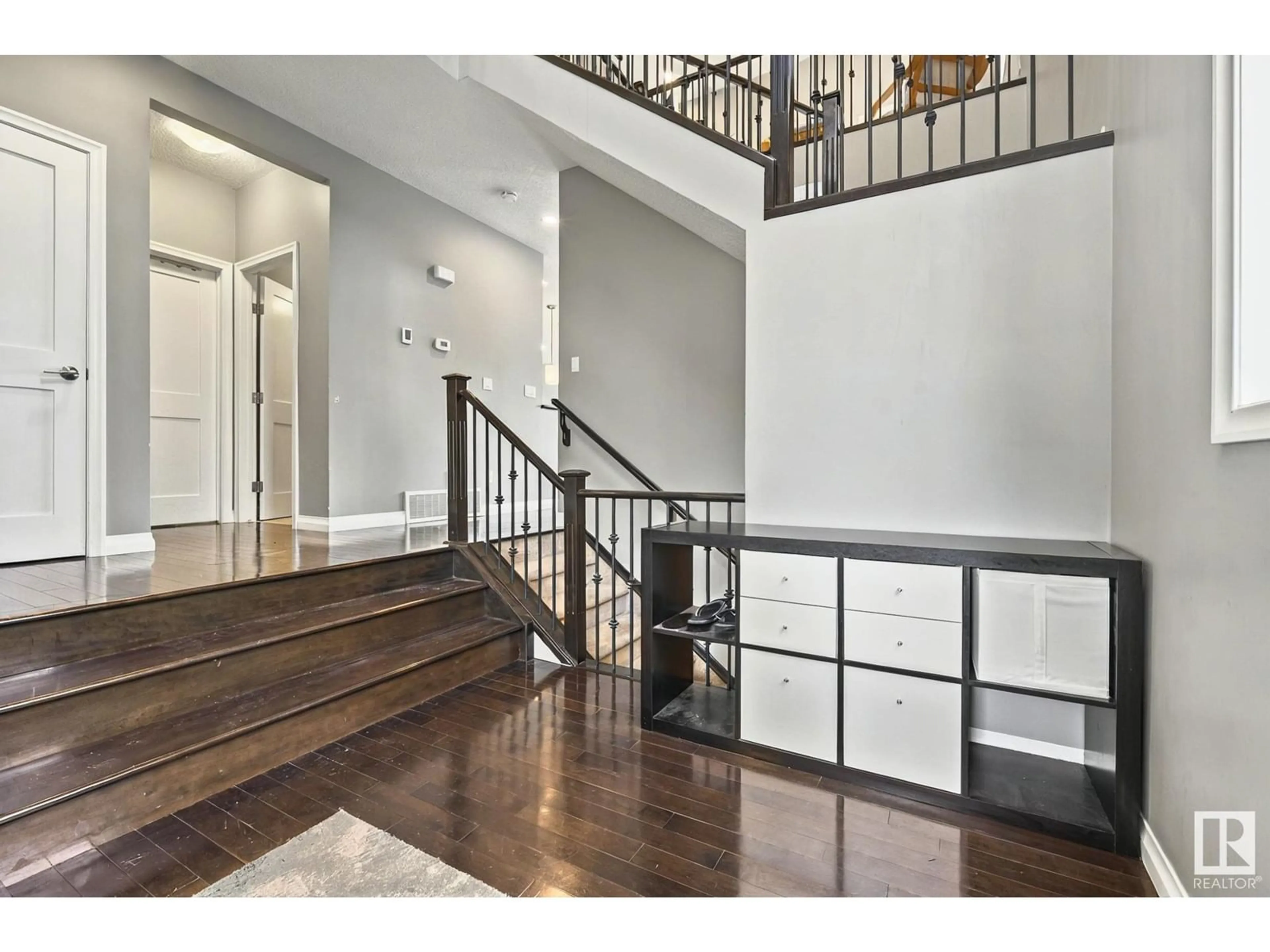 Indoor entryway for 170 SHEPPARD CI, Leduc Alberta T9E0T4
