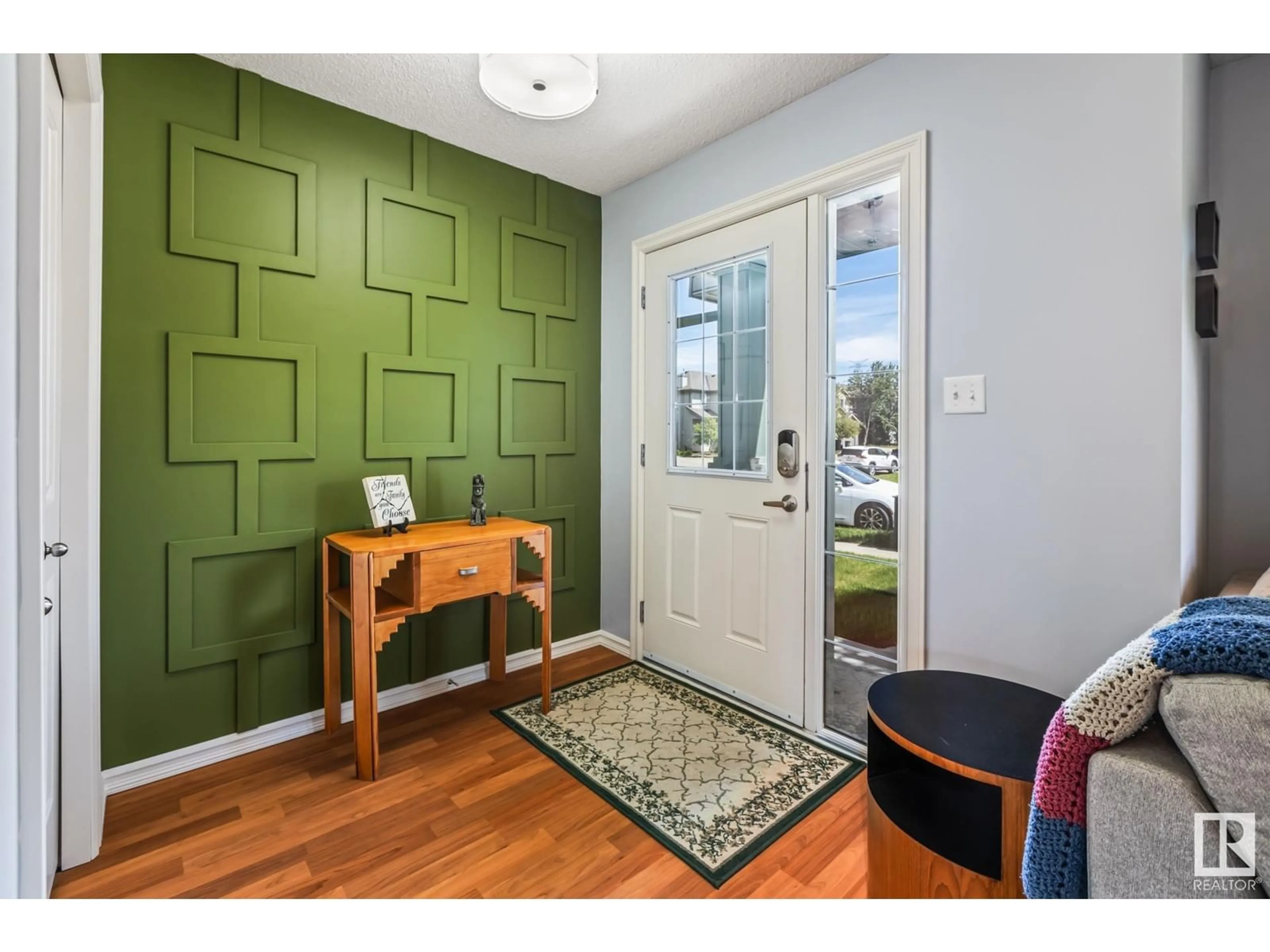 Indoor entryway for SW - 118 63 ST, Edmonton Alberta T6X0C1