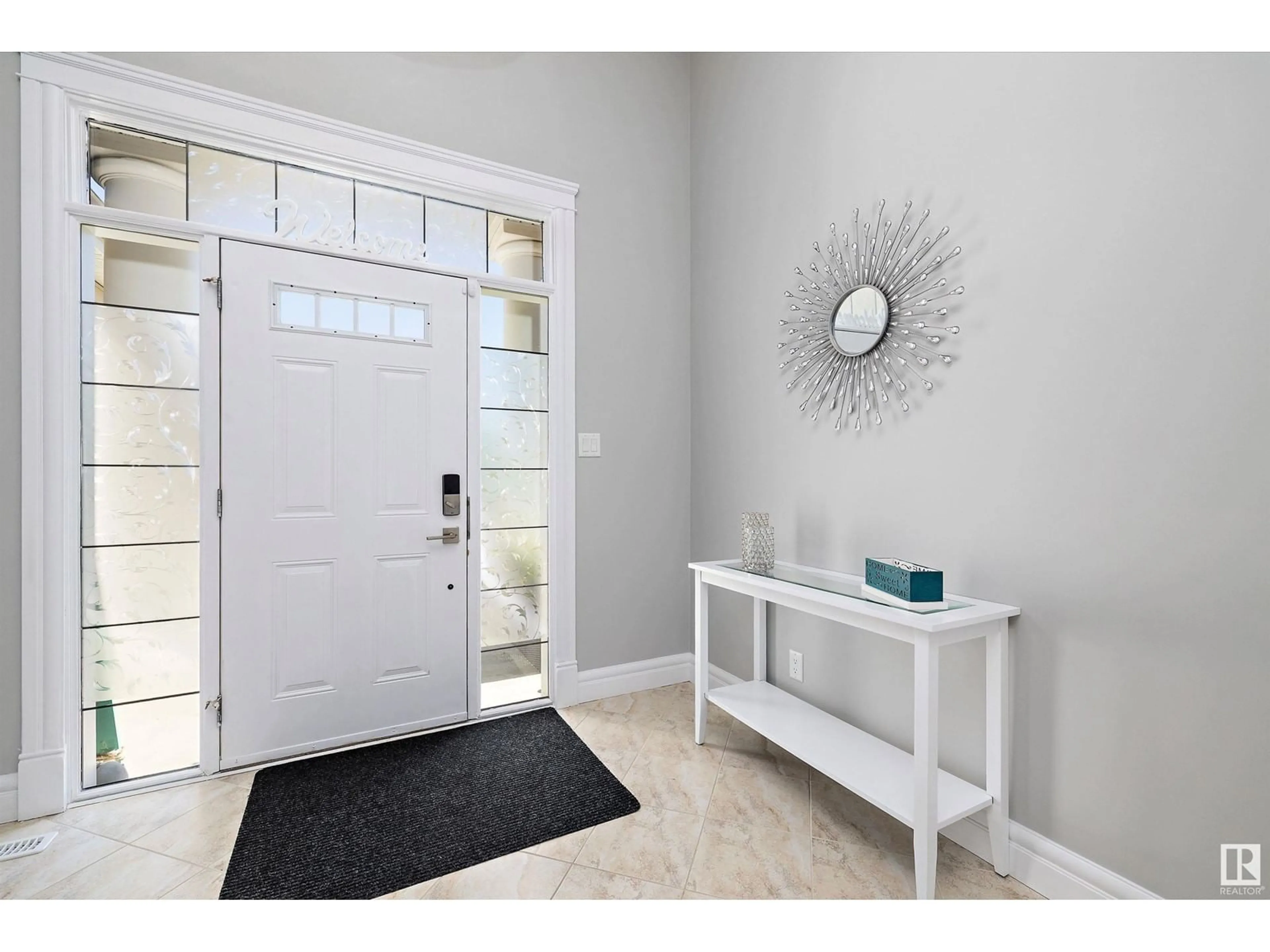Indoor entryway for 908 CHAHLEY CR, Edmonton Alberta T6M0C7