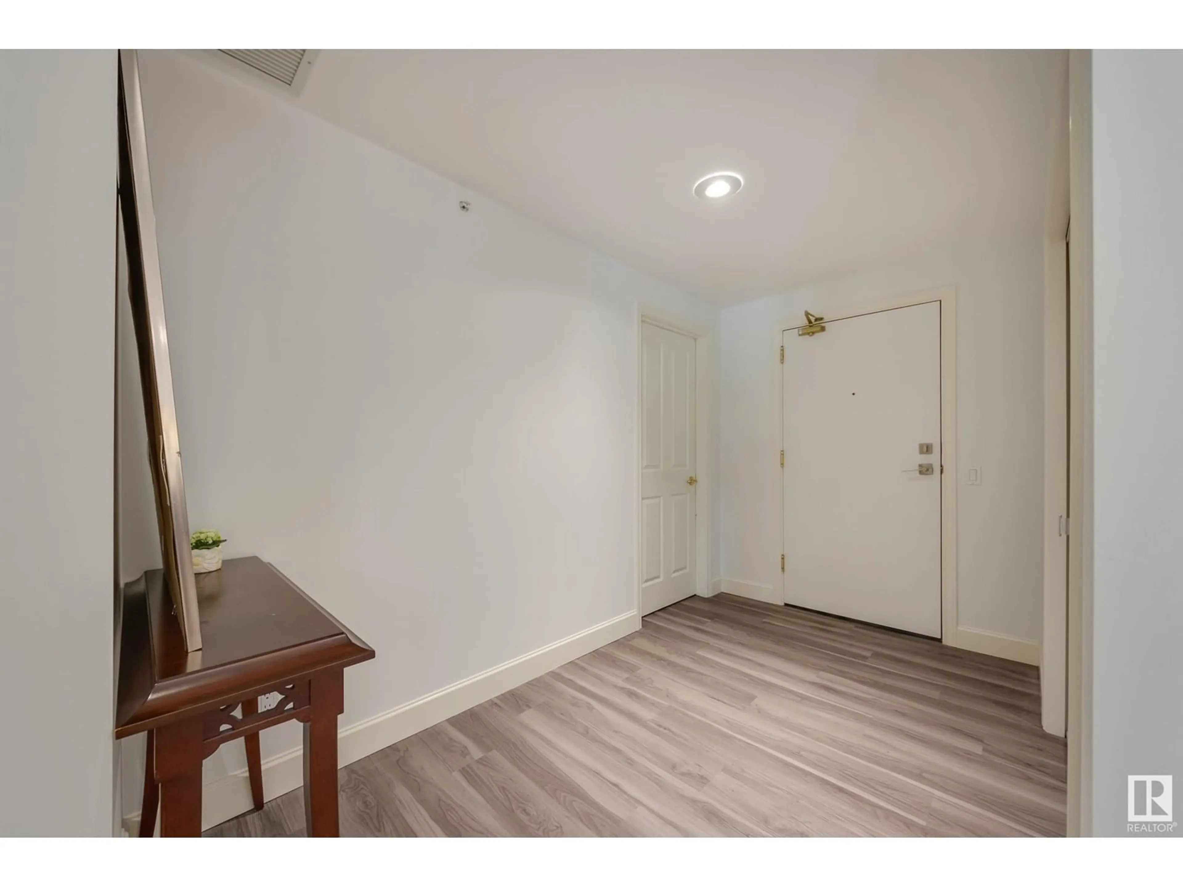 Unknown for 305 - 11650 79 AV, Edmonton Alberta T6G0P7