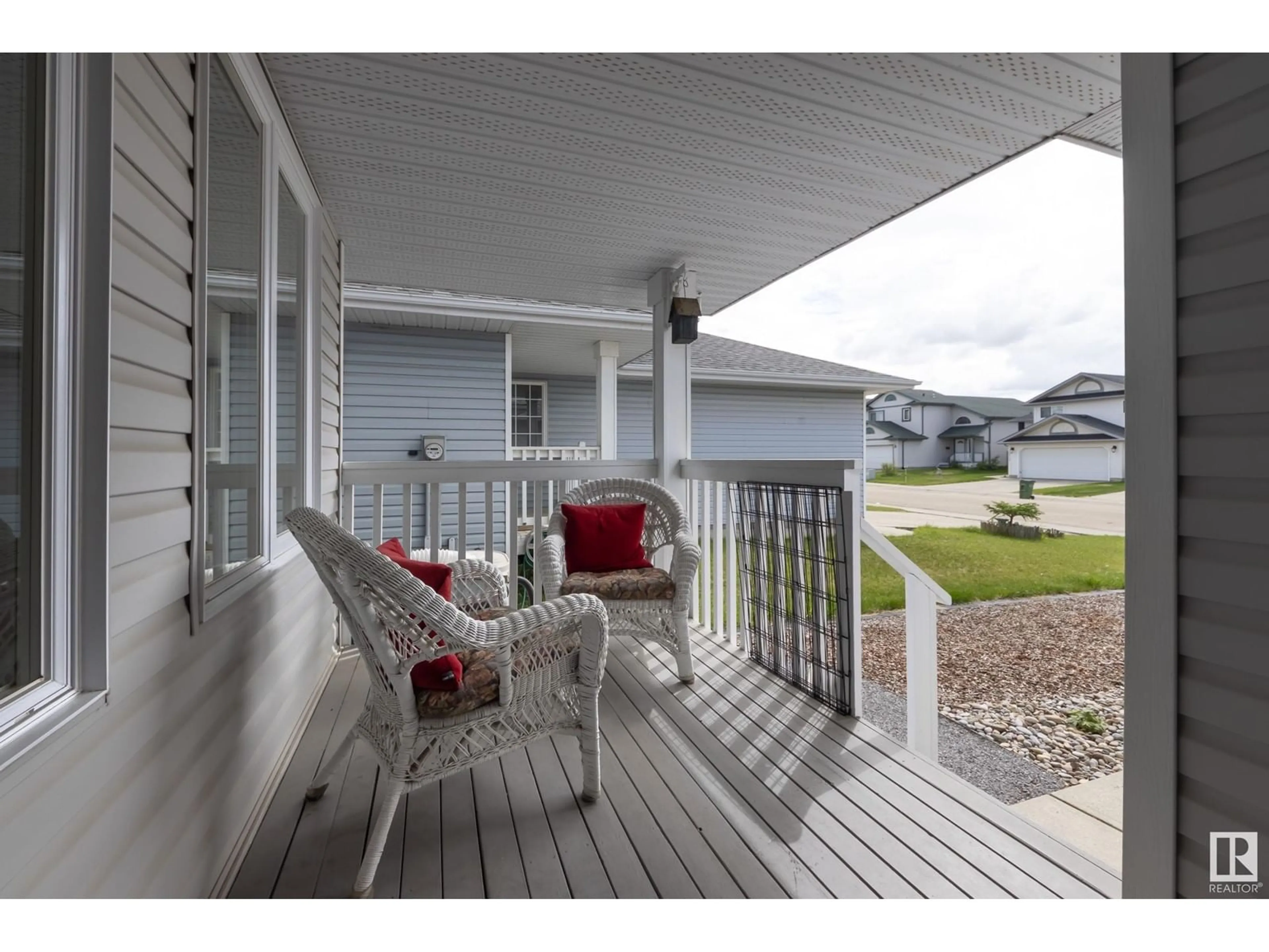 Patio, water/lake/river/ocean view for 1714 KENSIT PL, Edmonton Alberta T6L6X7