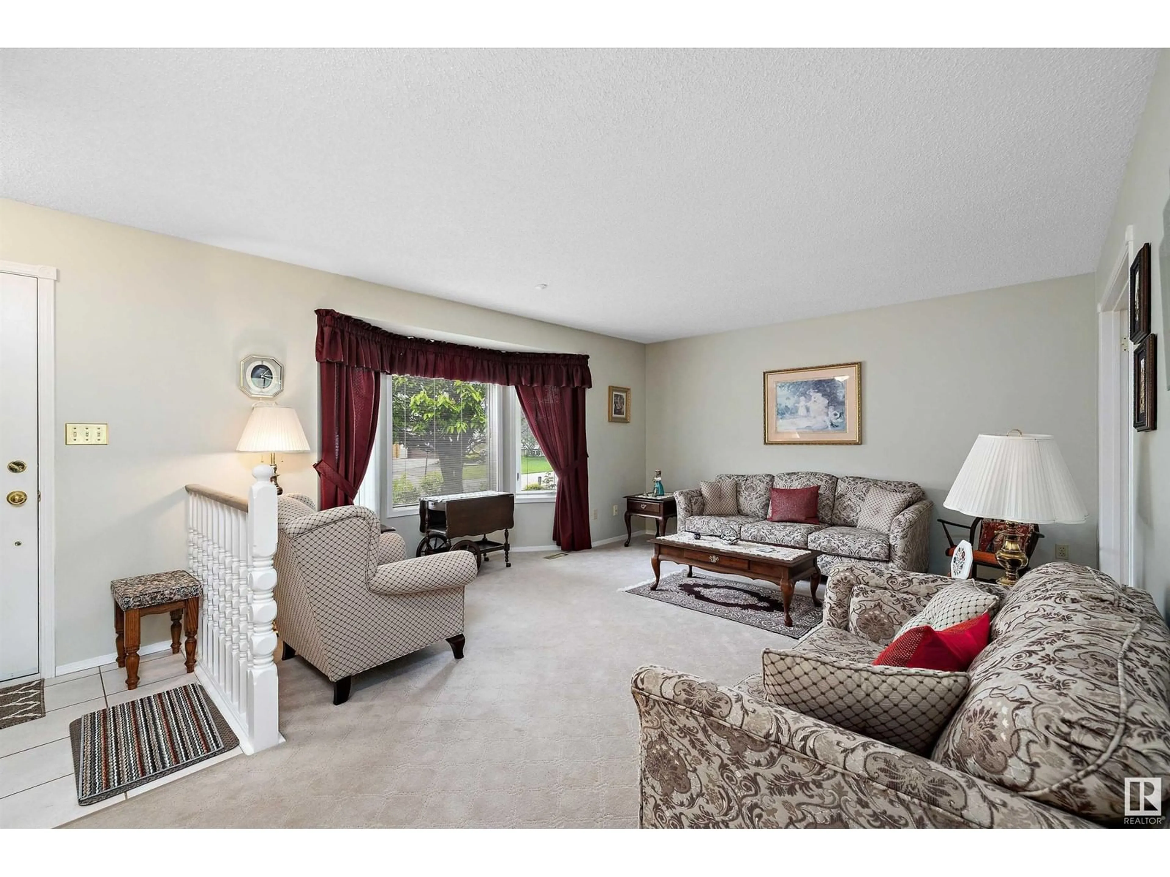 Living room with furniture, unknown for 60 HIGHCLIFF RD, Sherwood Park Alberta T8A5K9