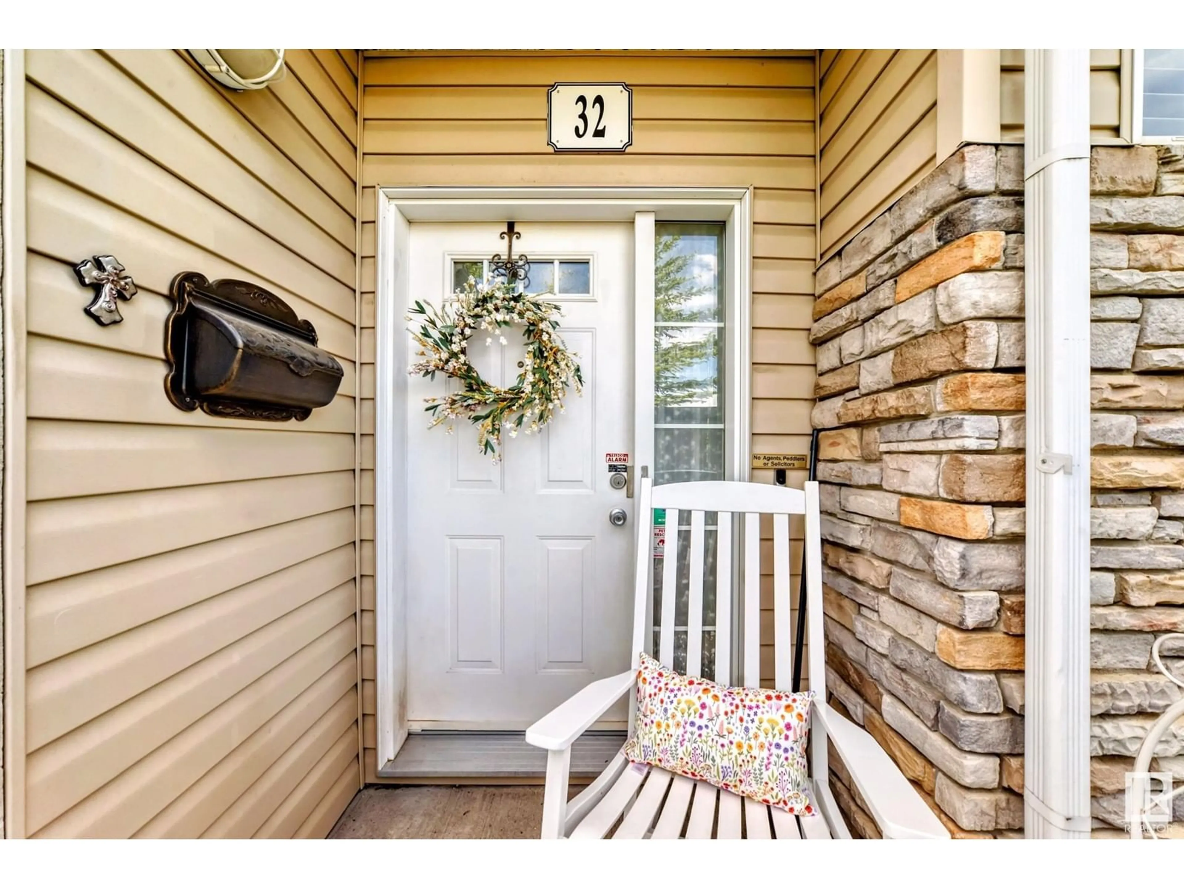 Indoor entryway for SW - 32 1179 SUMMERSIDE DR, Edmonton Alberta T5K1K1