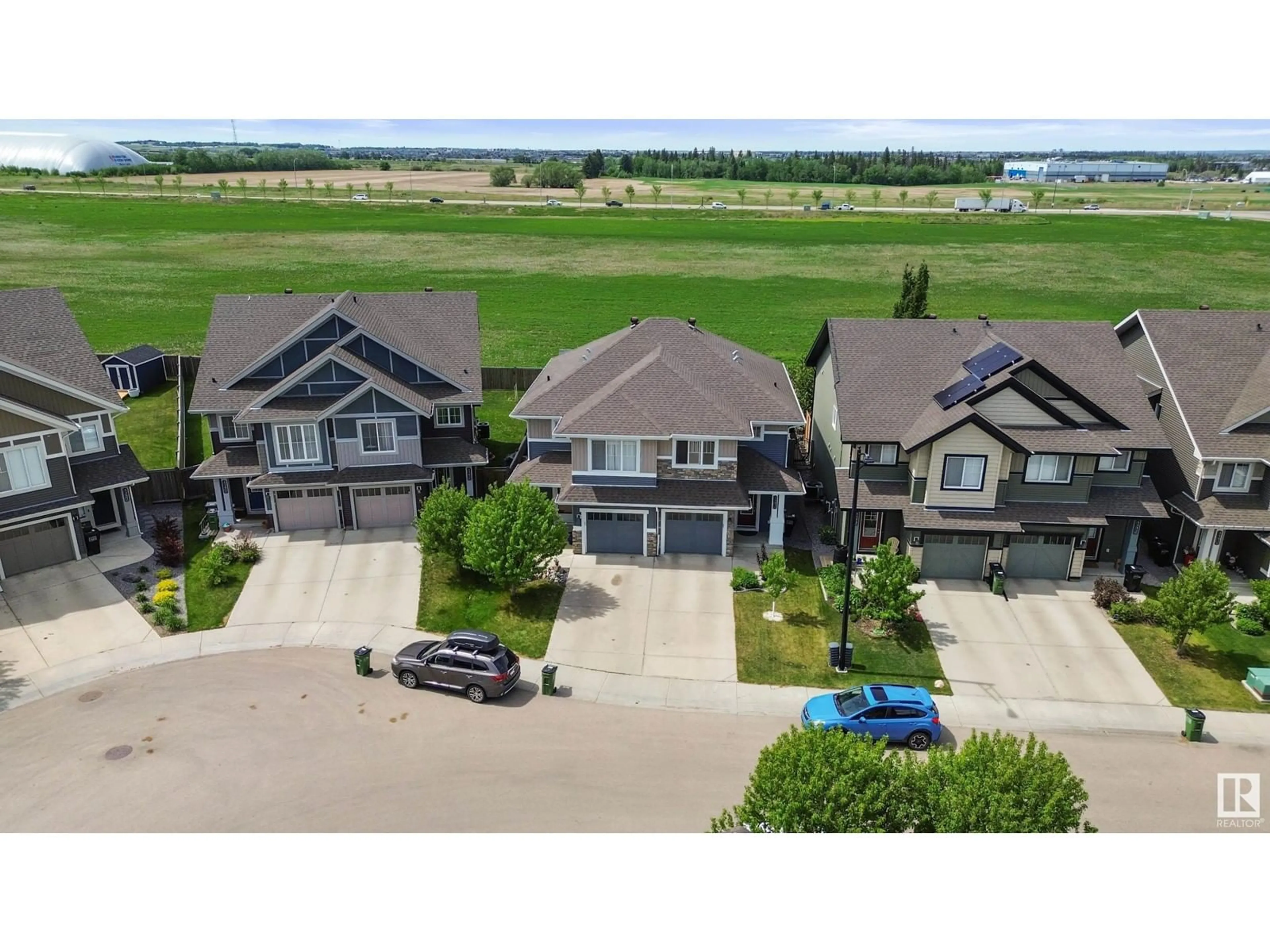 A pic from outside/outdoor area/front of a property/back of a property/a pic from drone, water/lake/river/ocean view for SW SW - 5497 CRABAPPLE LO, Edmonton Alberta T6X1S5