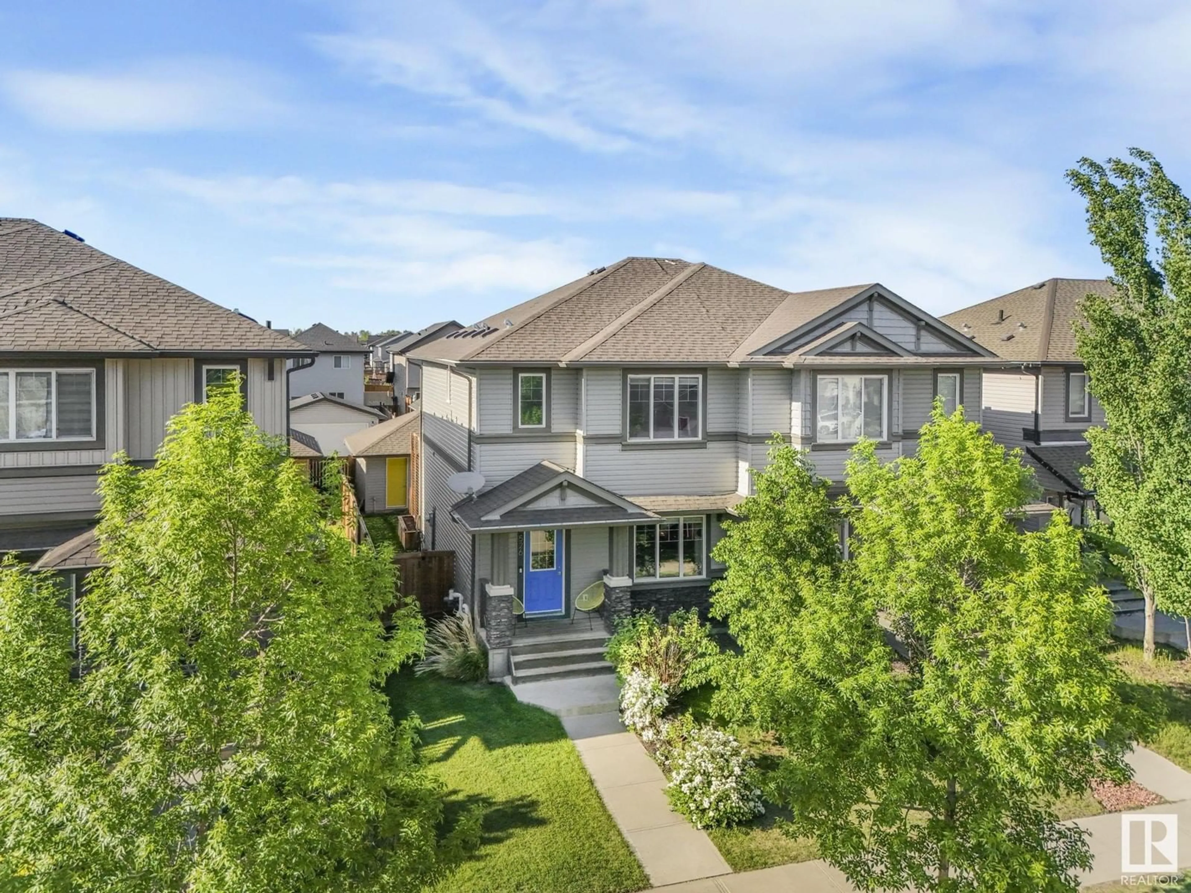 A pic from outside/outdoor area/front of a property/back of a property/a pic from drone, street for 526 SECORD BV, Edmonton Alberta T5T7B8