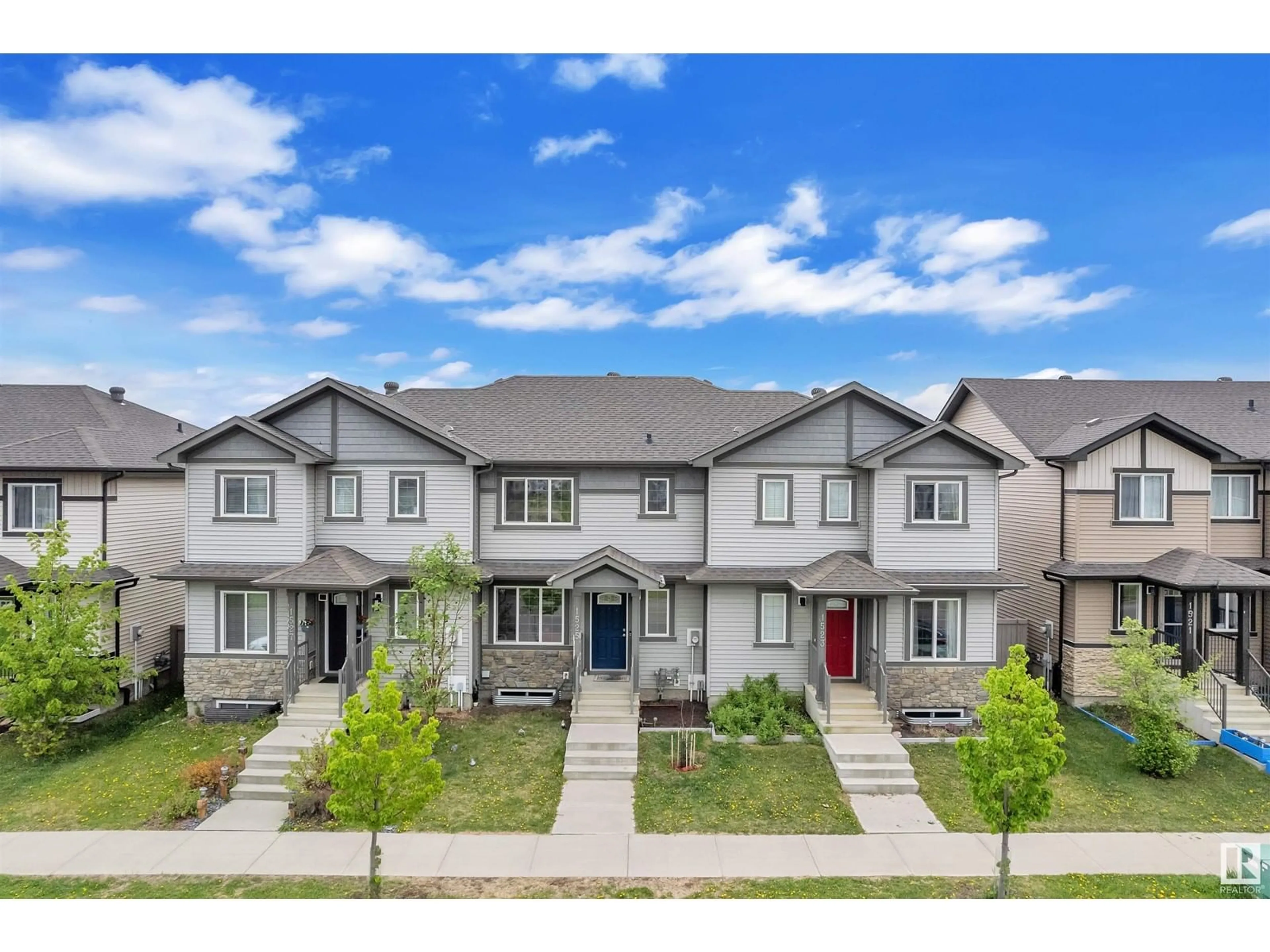 A pic from outside/outdoor area/front of a property/back of a property/a pic from drone, street for 1525 24 ST, Edmonton Alberta T6T2B9