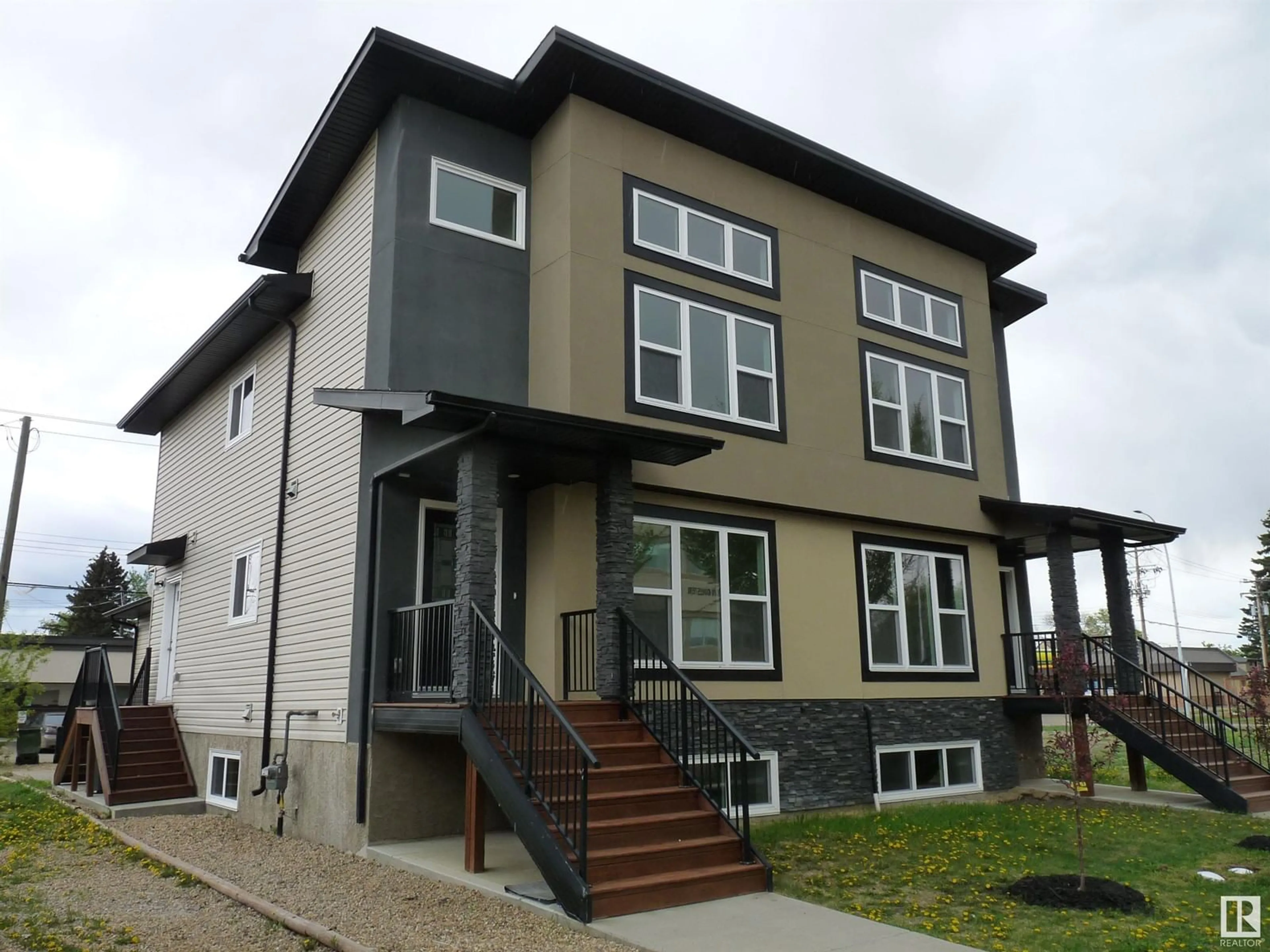Home with vinyl exterior material, unknown for 5006 & 5008 48 AV, Leduc Alberta T9E7H7