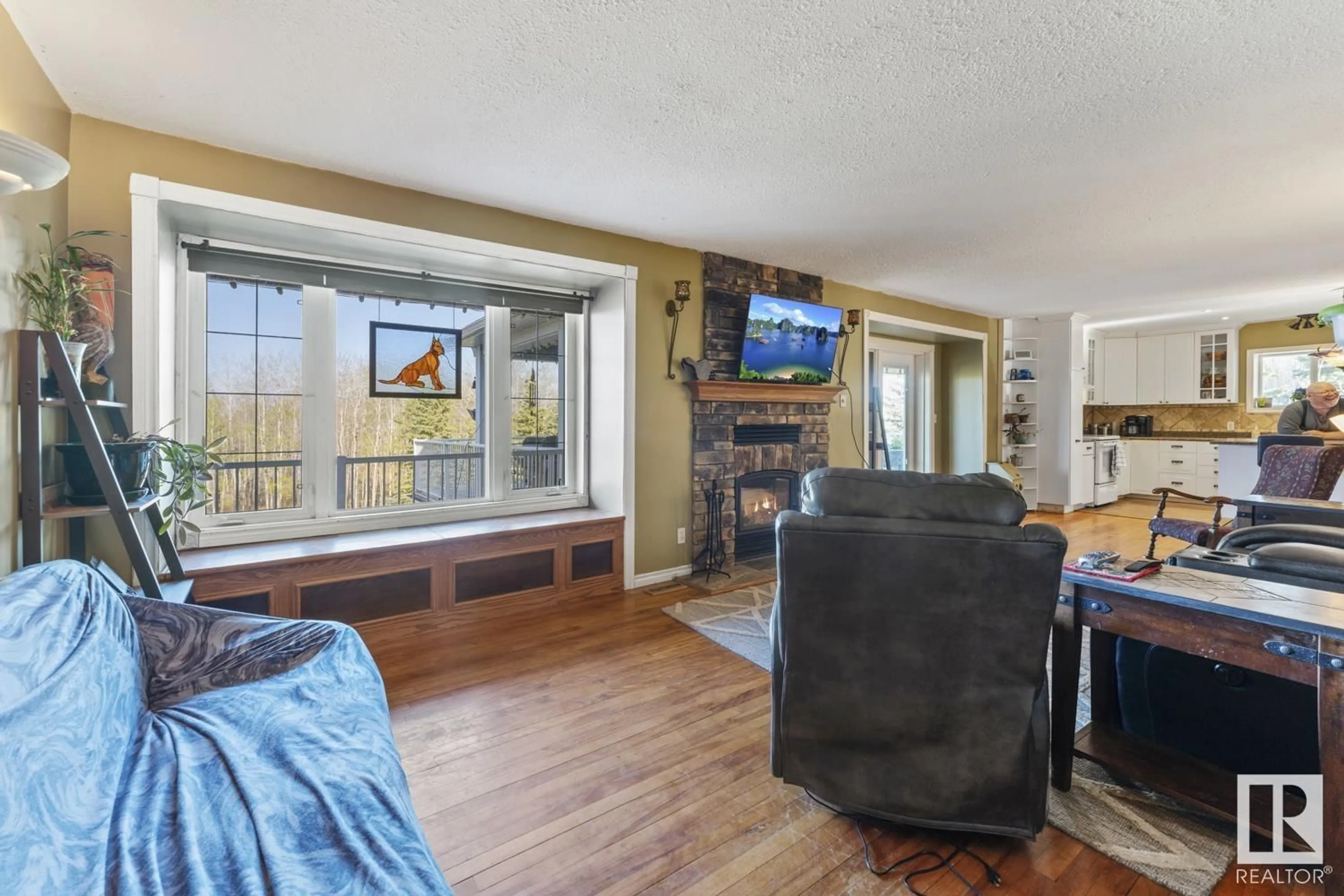 Living room with furniture, unknown for 62320 - 20 RGE RD 411A, Rural Bonnyville M.D. Alberta T0A0T0