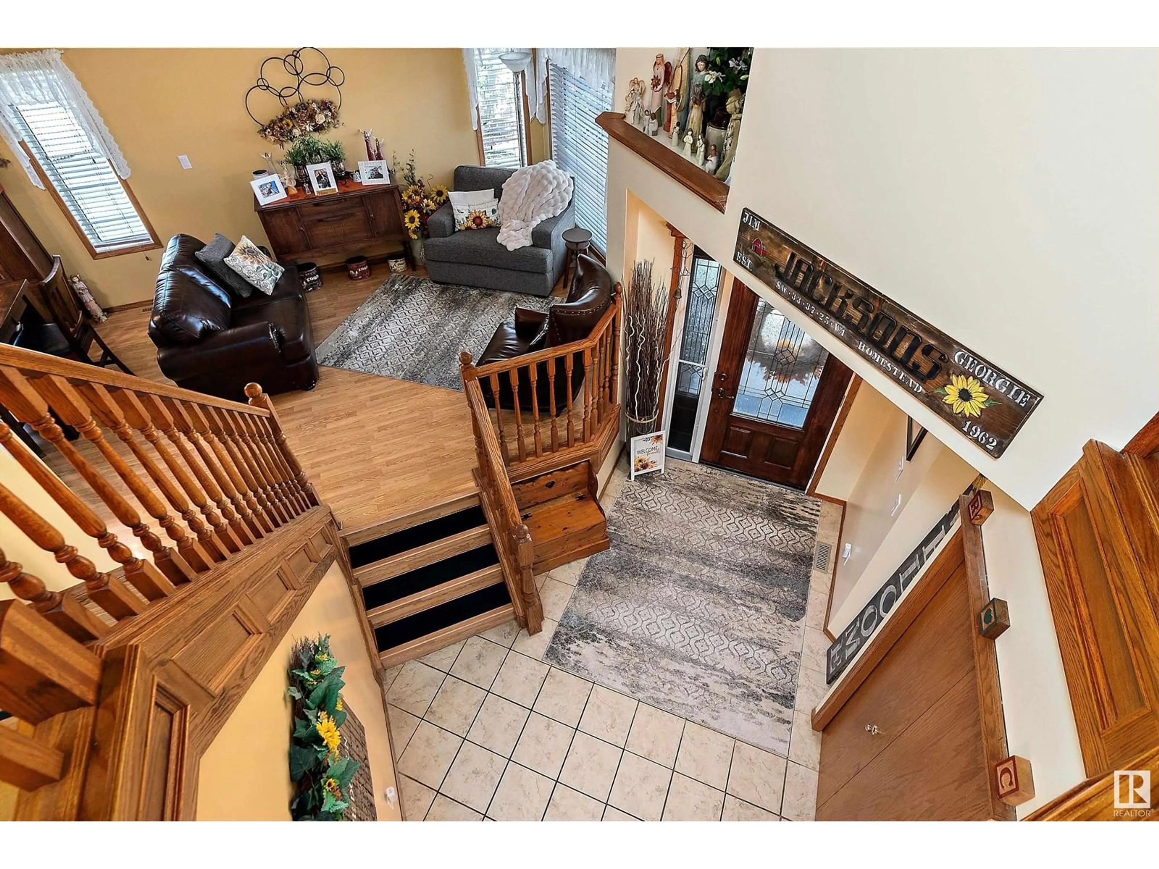 Indoor foyer for 204 WEST LIBERTY CR, Millet Alberta T0C1Z0