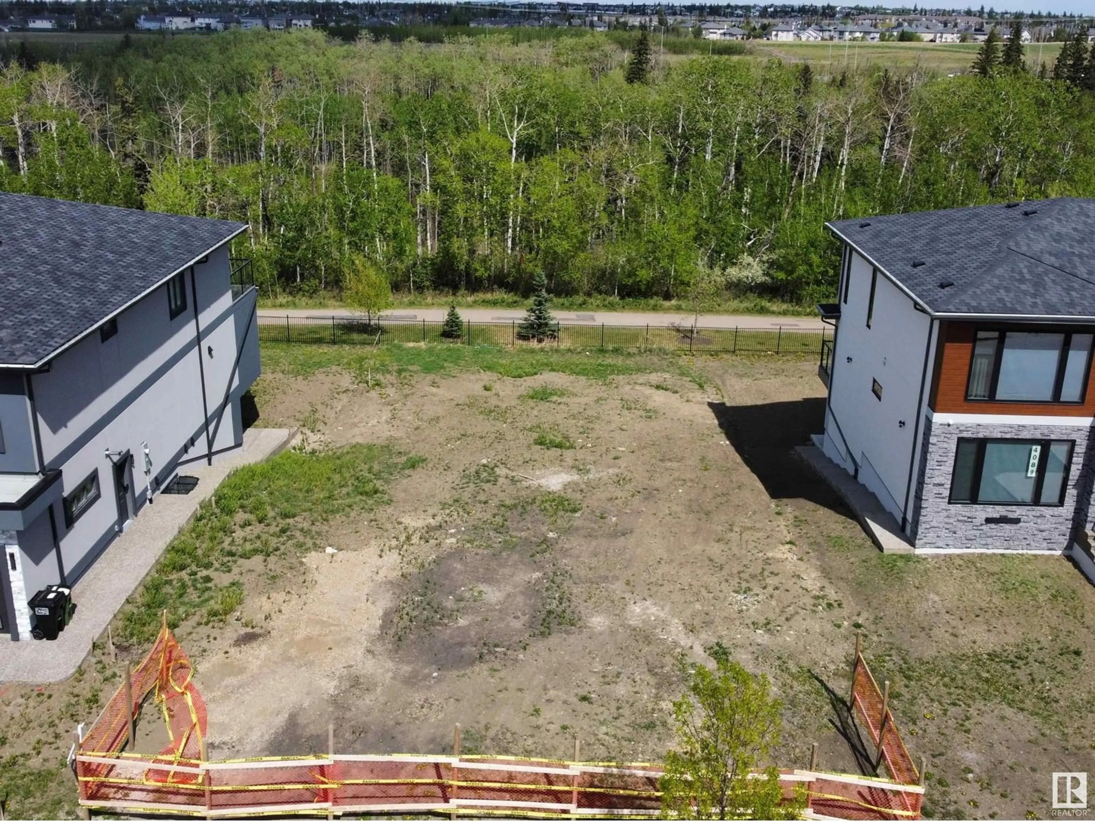A pic from outside/outdoor area/front of a property/back of a property/a pic from drone, unknown for 4091 WHISPERING RIVER DR, Edmonton Alberta T6W2E2
