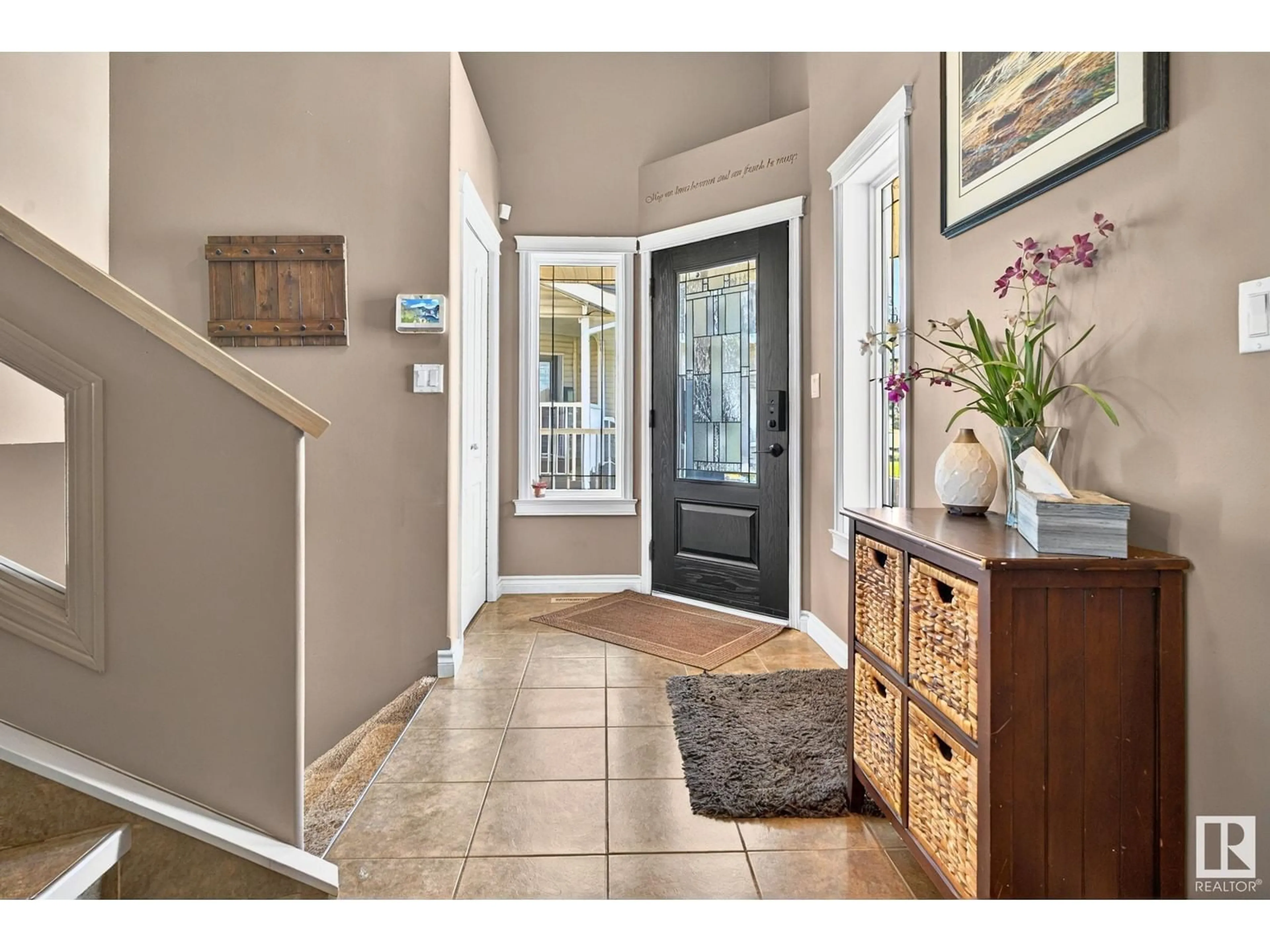 Indoor entryway for 447 FORREST DR, Sherwood Park Alberta T8A6L2