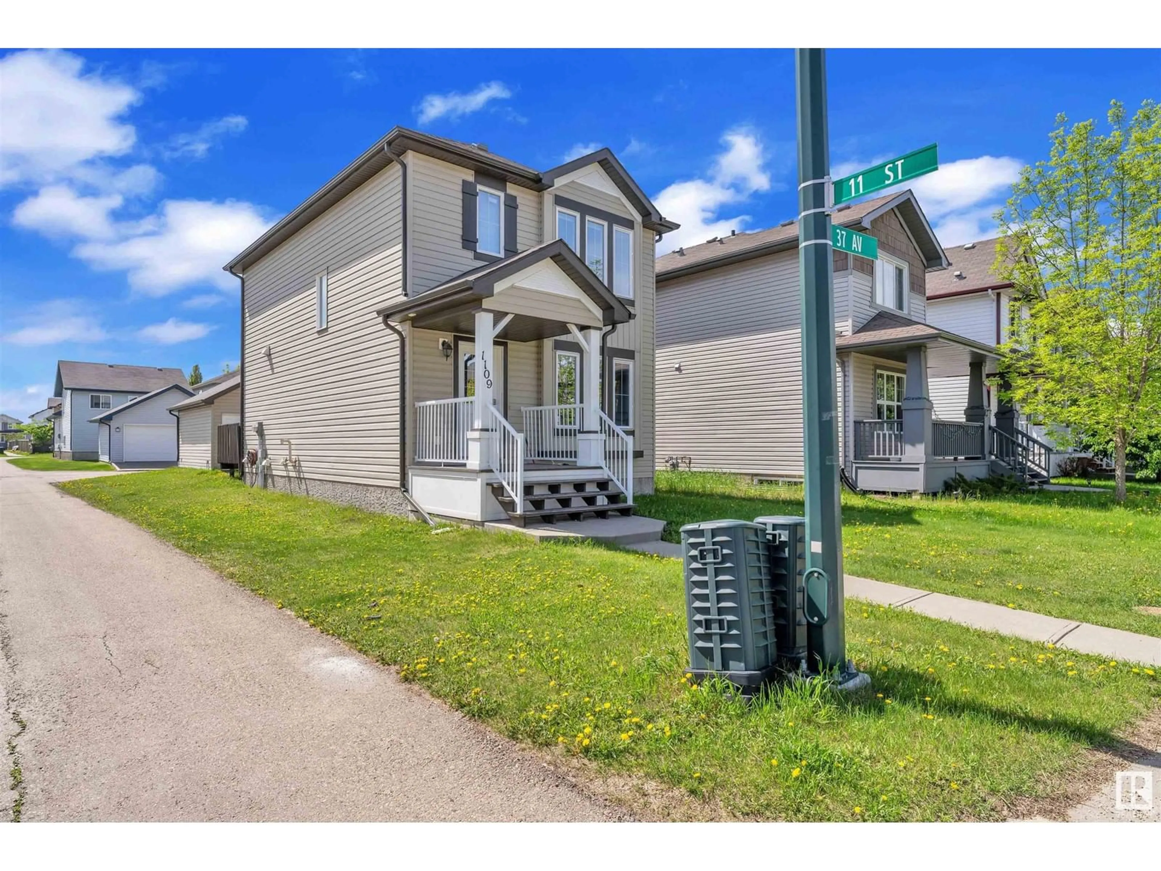 Unknown for 1109 37 AV, Edmonton Alberta T6T0E8