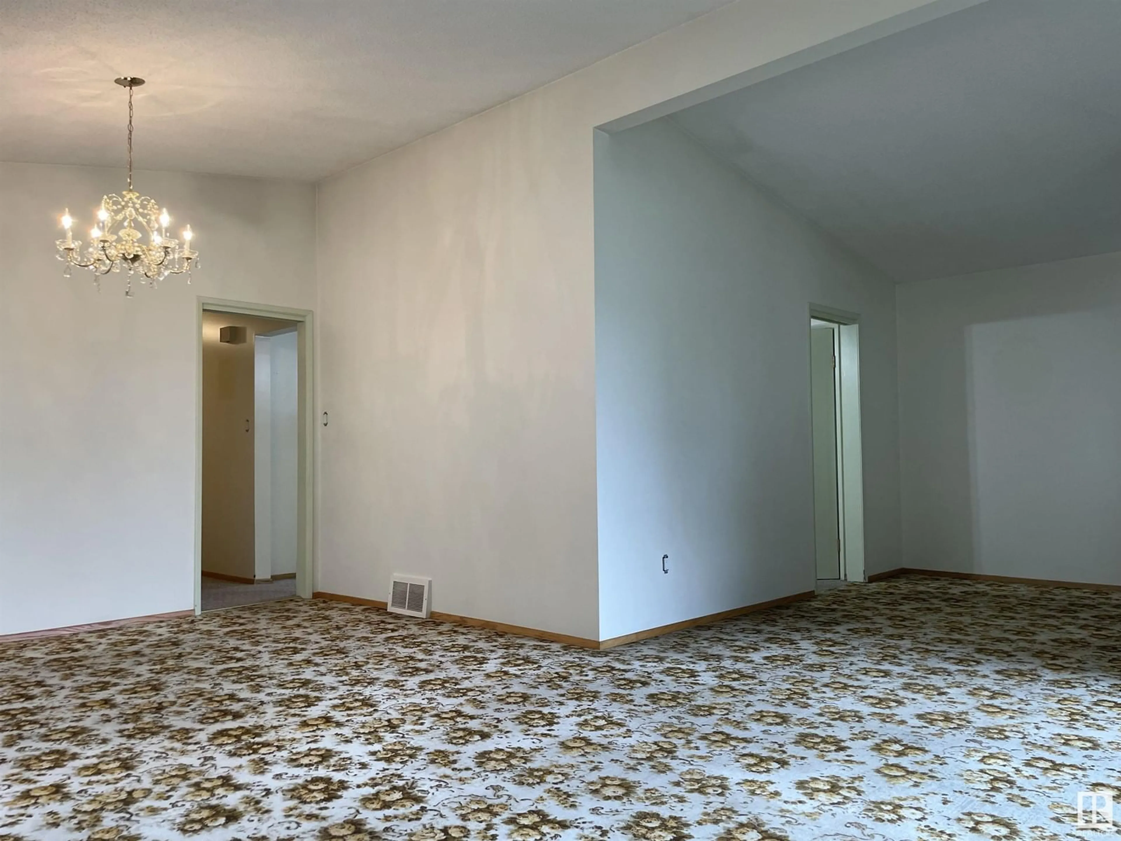 A pic of a room for 9508 145 AV, Edmonton Alberta T5E2J7