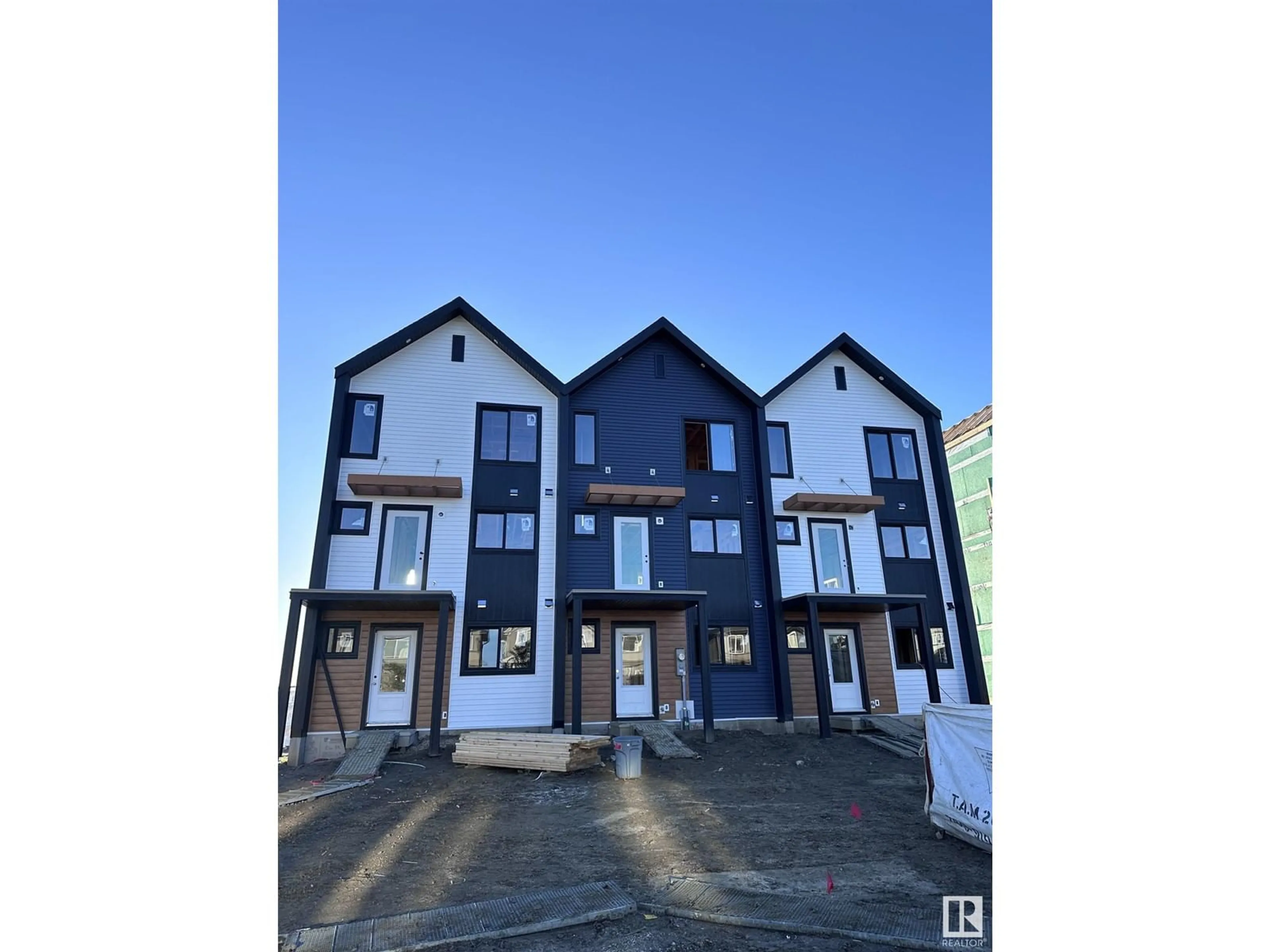 A pic from outside/outdoor area/front of a property/back of a property/a pic from drone, building for 108 COPPERHAVEN DR, Spruce Grove Alberta T7X0Y6