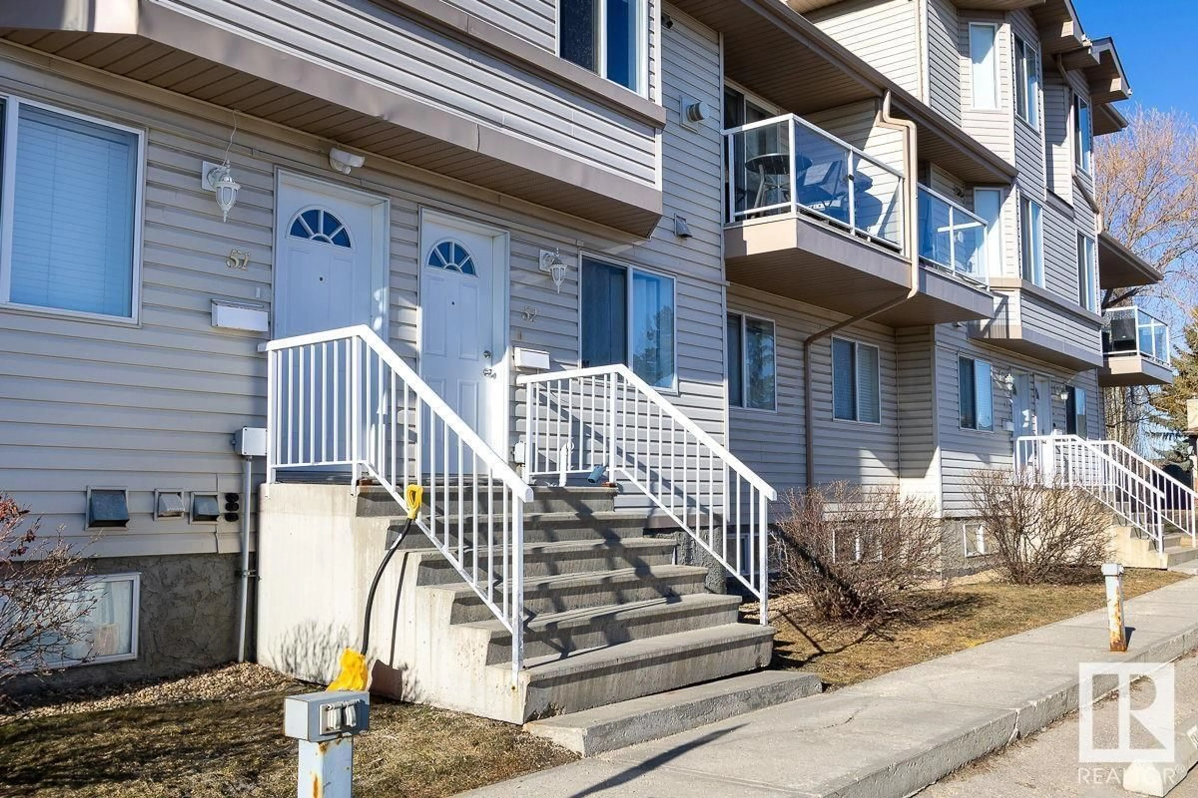 Stairs for #52 - 2505 42 ST, Edmonton Alberta T6L7G8
