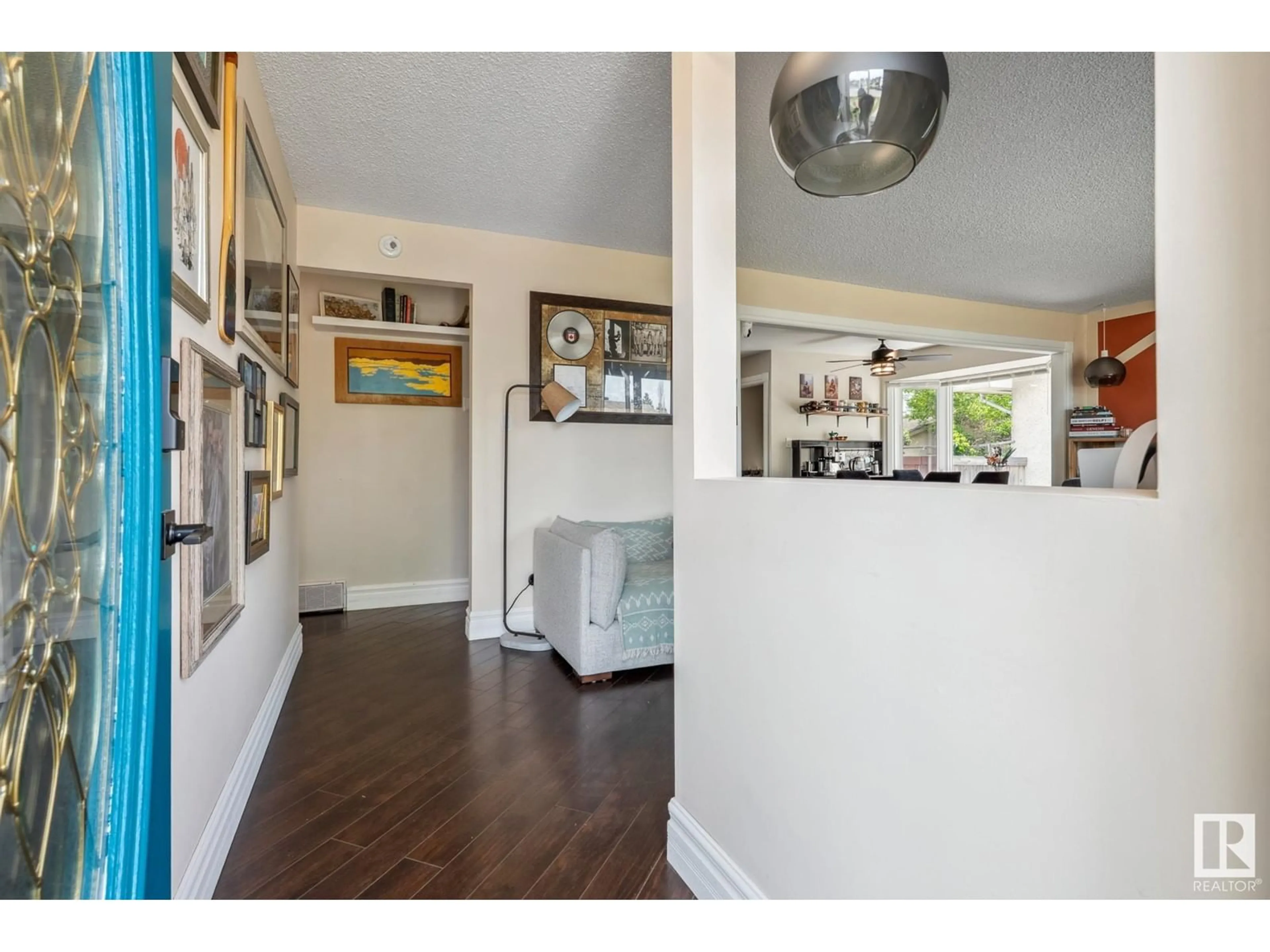 Indoor entryway for 3103 111 AV, Edmonton Alberta T5W0J2