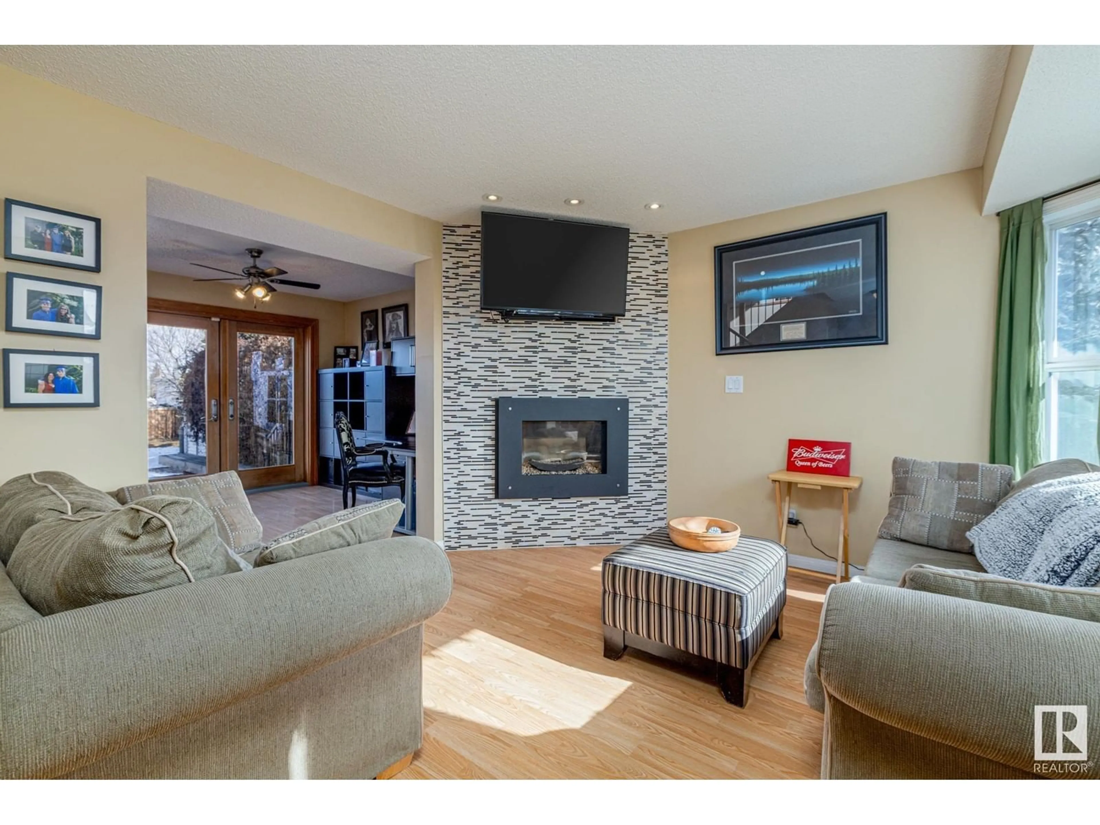 Living room with furniture, unknown for 24 ECHO AV, Cardiff Alberta T8R1P2