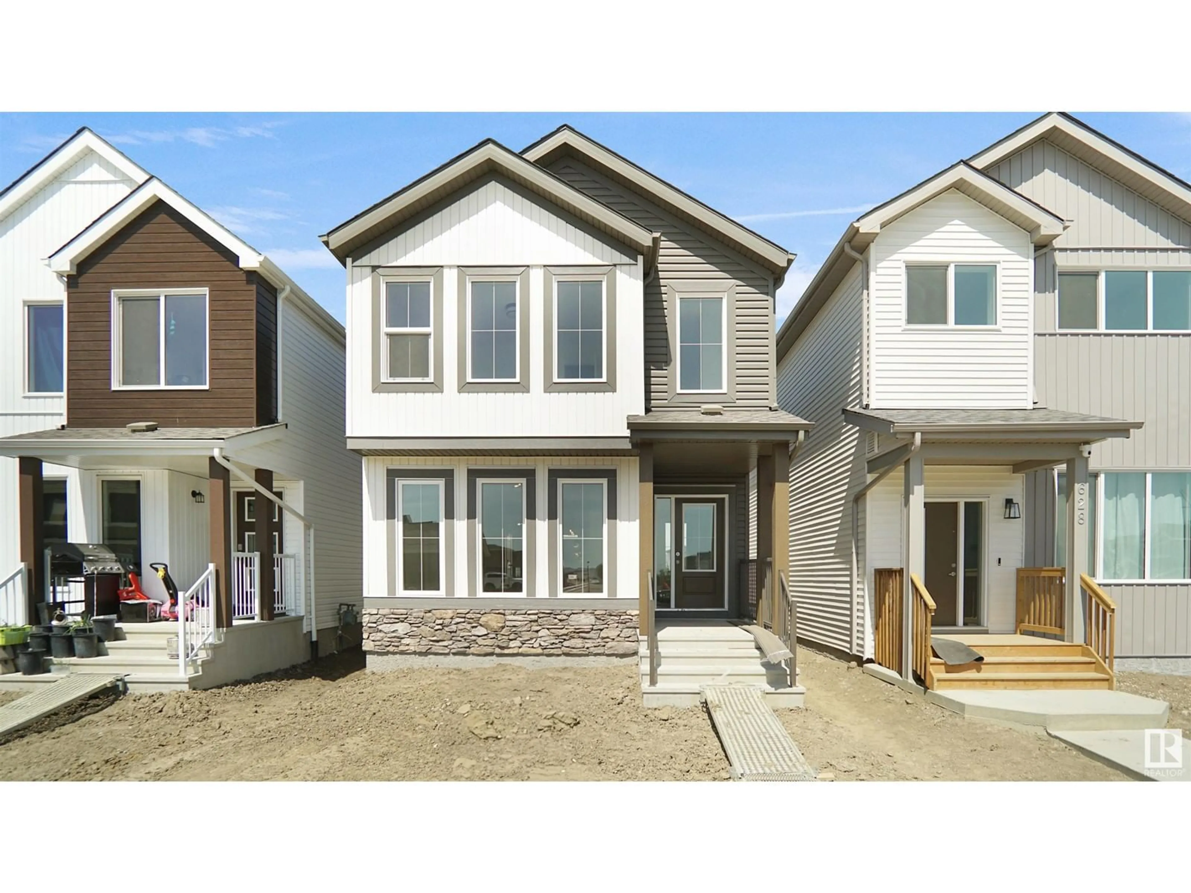 Home with vinyl exterior material, street for SW - 4515 KINSELLA LI, Edmonton Alberta T6W4J9