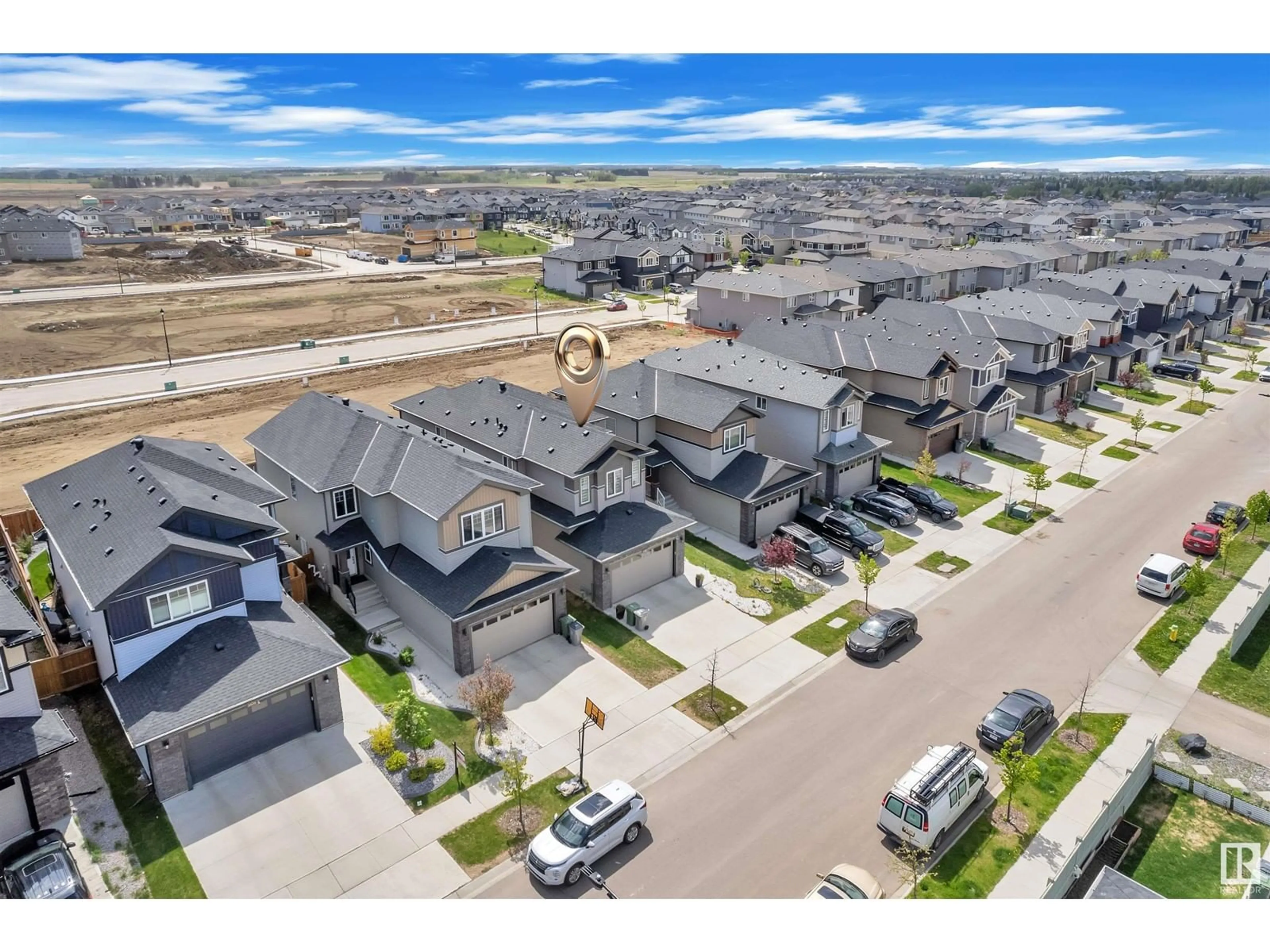 A pic from outside/outdoor area/front of a property/back of a property/a pic from drone, street for 3509 46 AV, Beaumont Alberta T4X2Y4