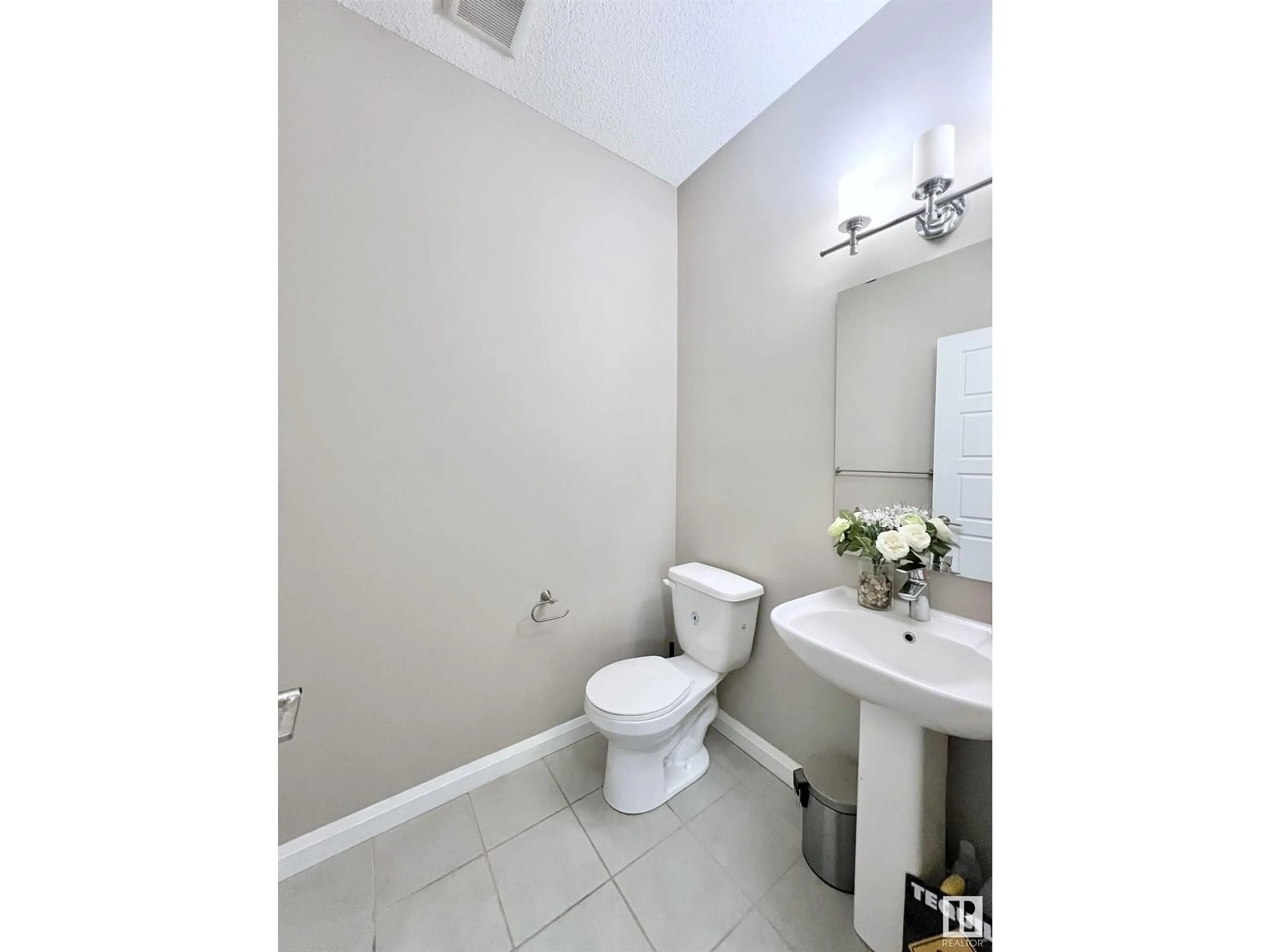 Standard bathroom, ceramic/tile floor for 19 3710 ALLAN DR SW, Edmonton Alberta T6W0S7