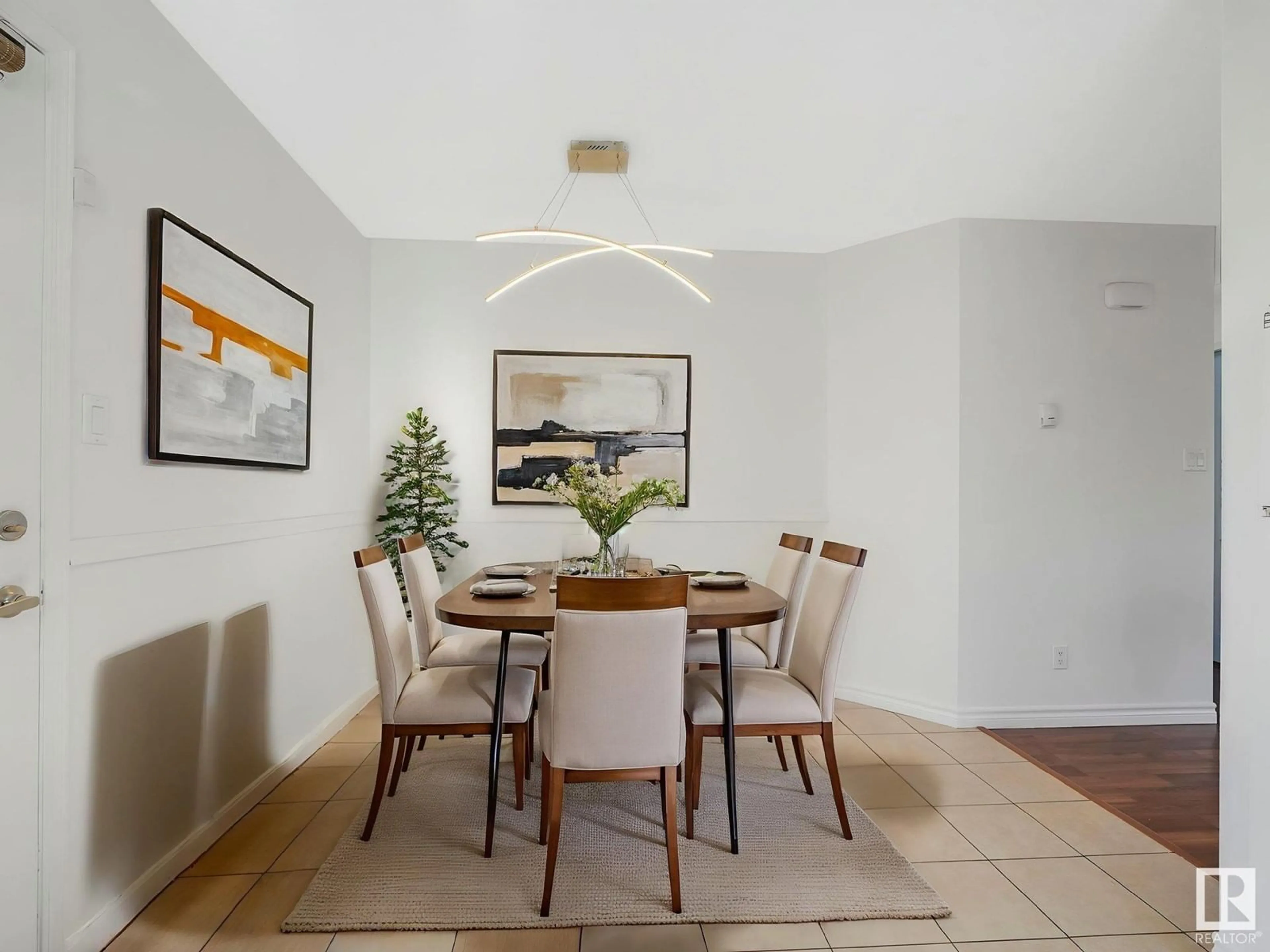Dining room, unknown for 3907 20 AV, Edmonton Alberta T6L5G3